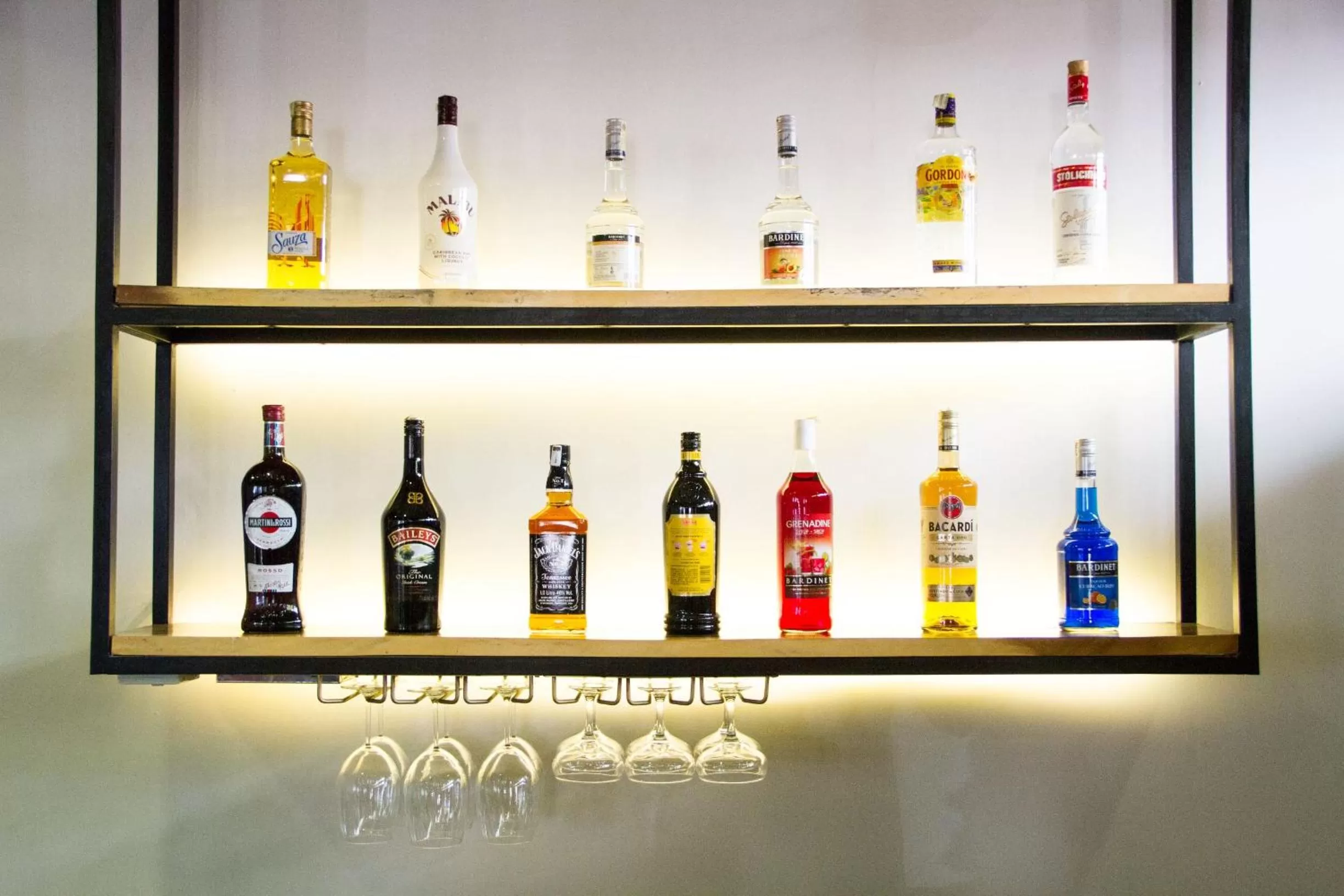 Evening entertainment in Bopha Bassac Boutique Hotel