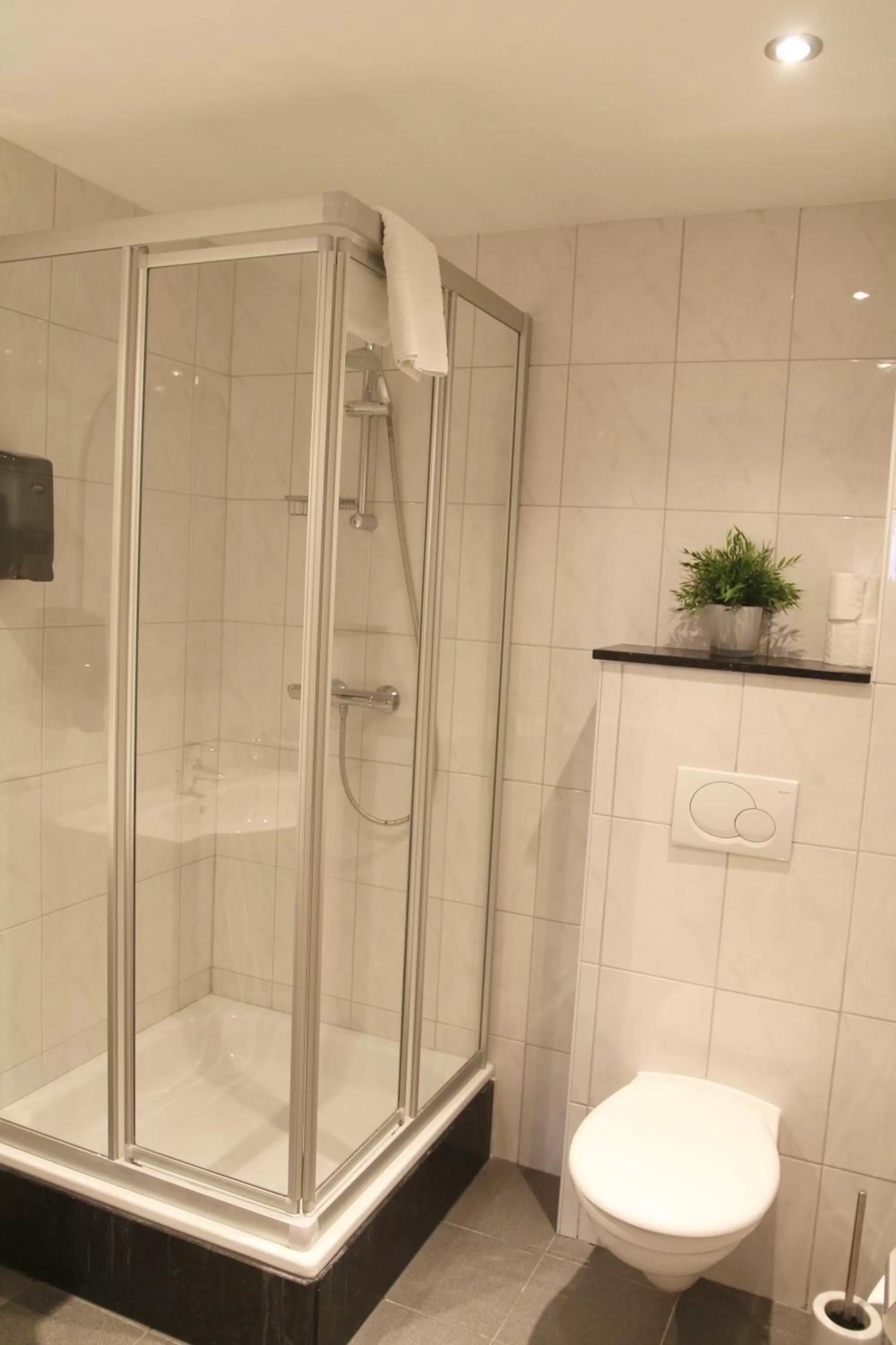 Shower in Appartementen Valkenburg