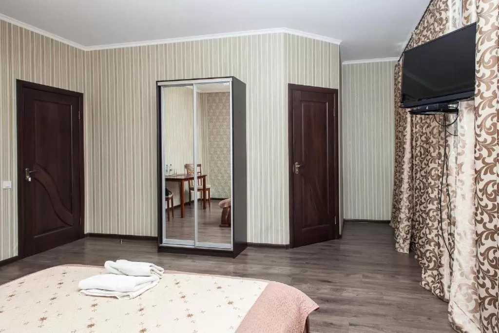 Bed in Chyhorinskyi Hotel