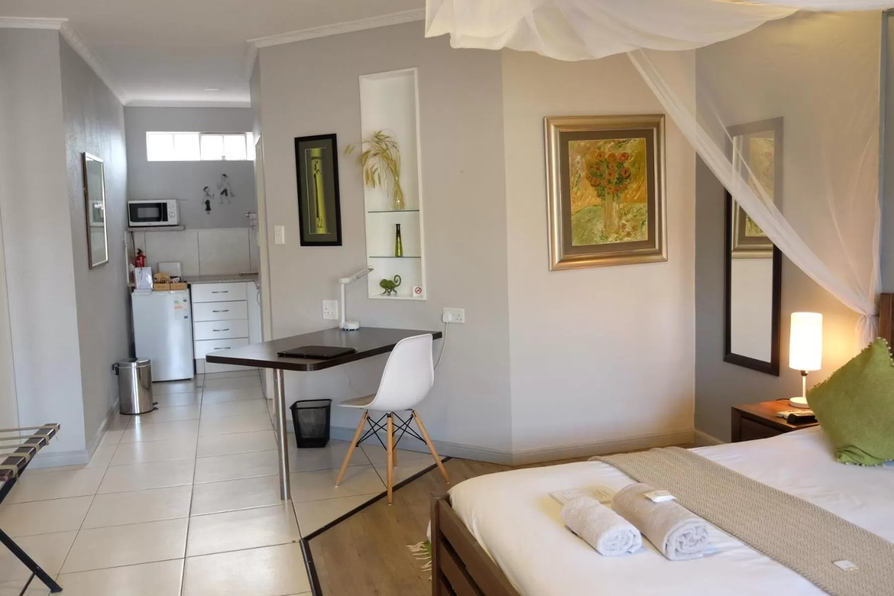 Photo of the whole room in The Leslie - Bed & Breakfast