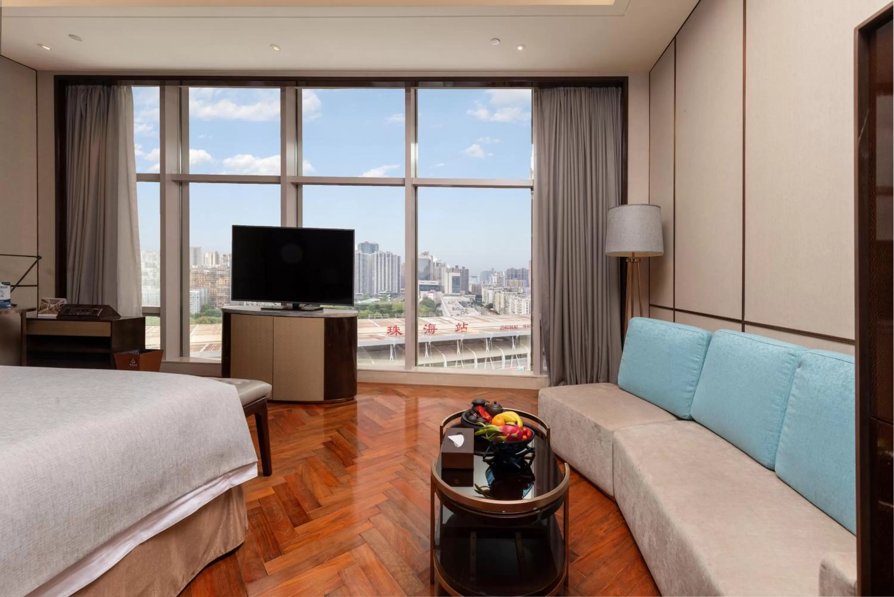 Bed in Zhuhai Longzhuda International Hotel - 24hours stay