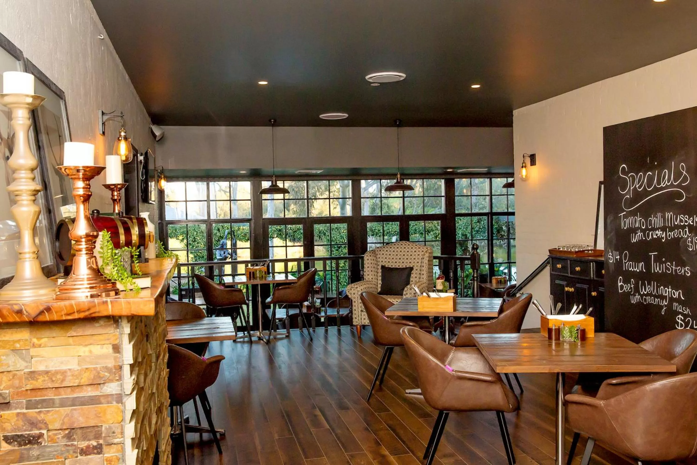 Restaurant/places to eat in Lincoln Downs Resort Batemans Bay