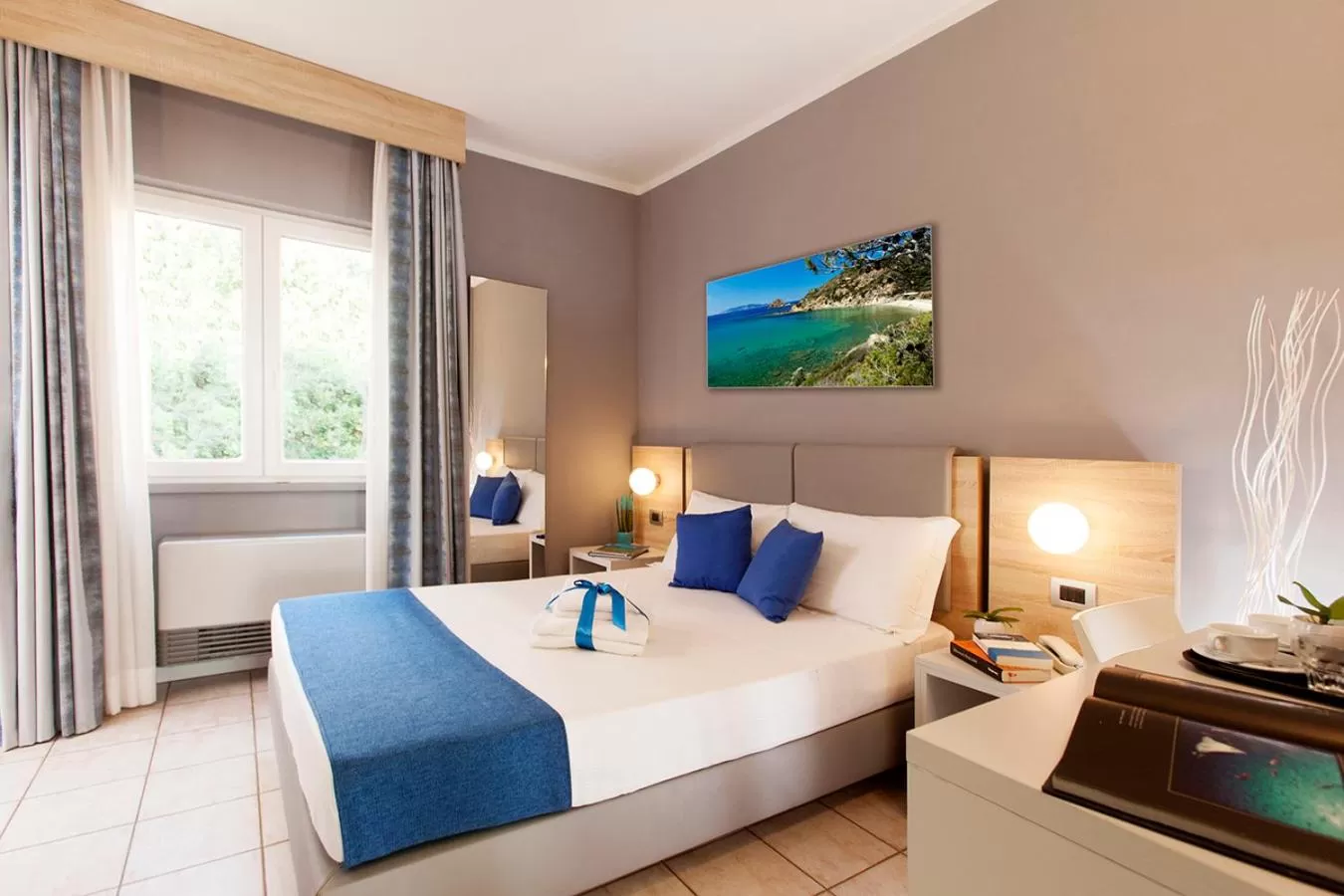 Bedroom, Bed in Bike&Boat Argentario Hotel