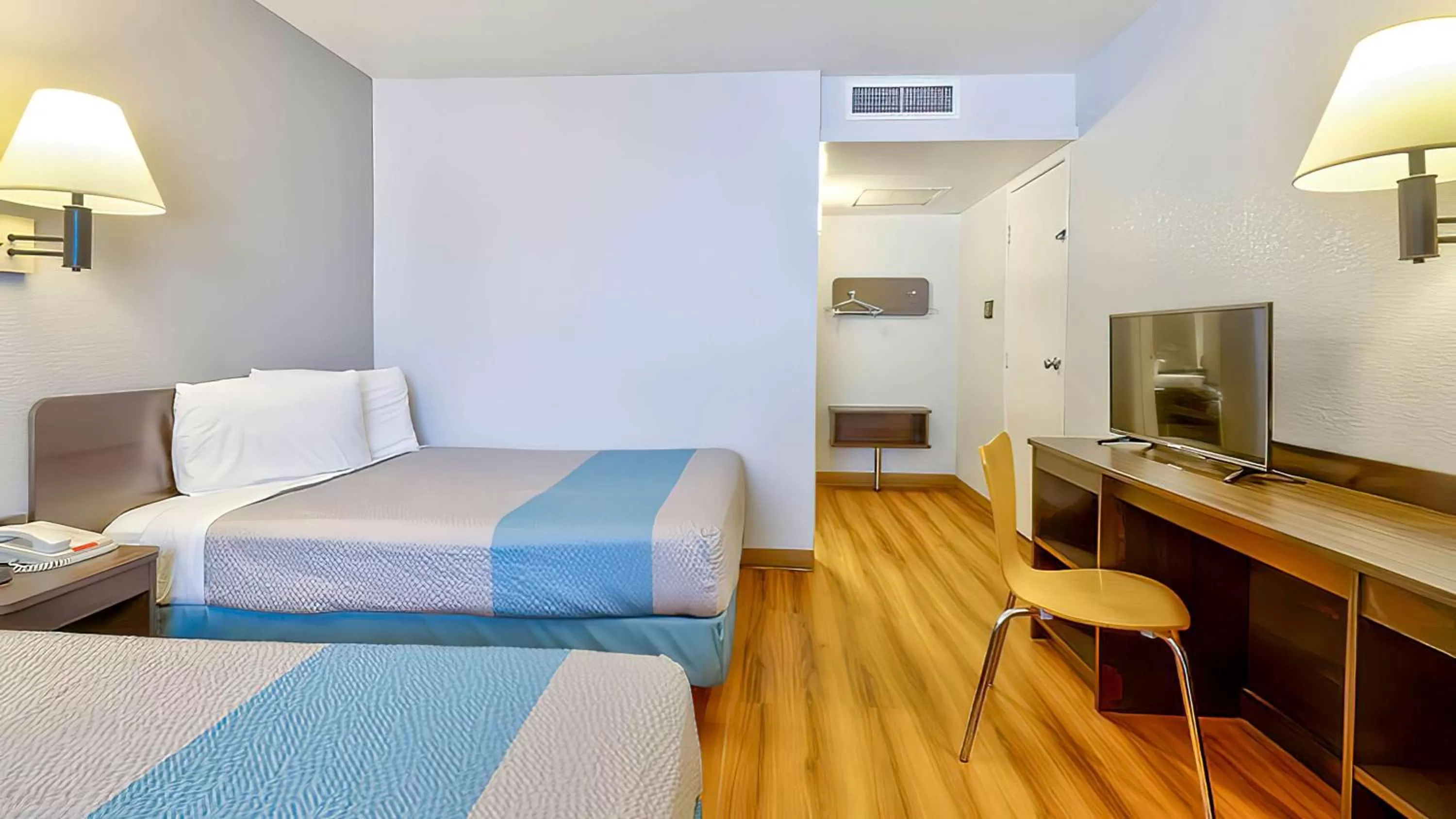 Bedroom, Bed in Motel 6-Tucumcari, NM