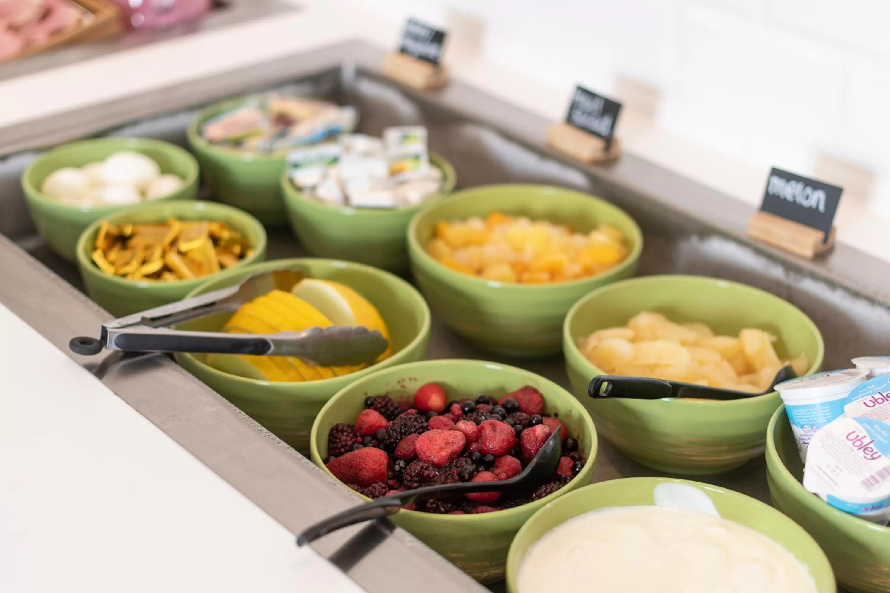 Breakfast in Holiday Inn Norwich, Ipswich Road by IHG