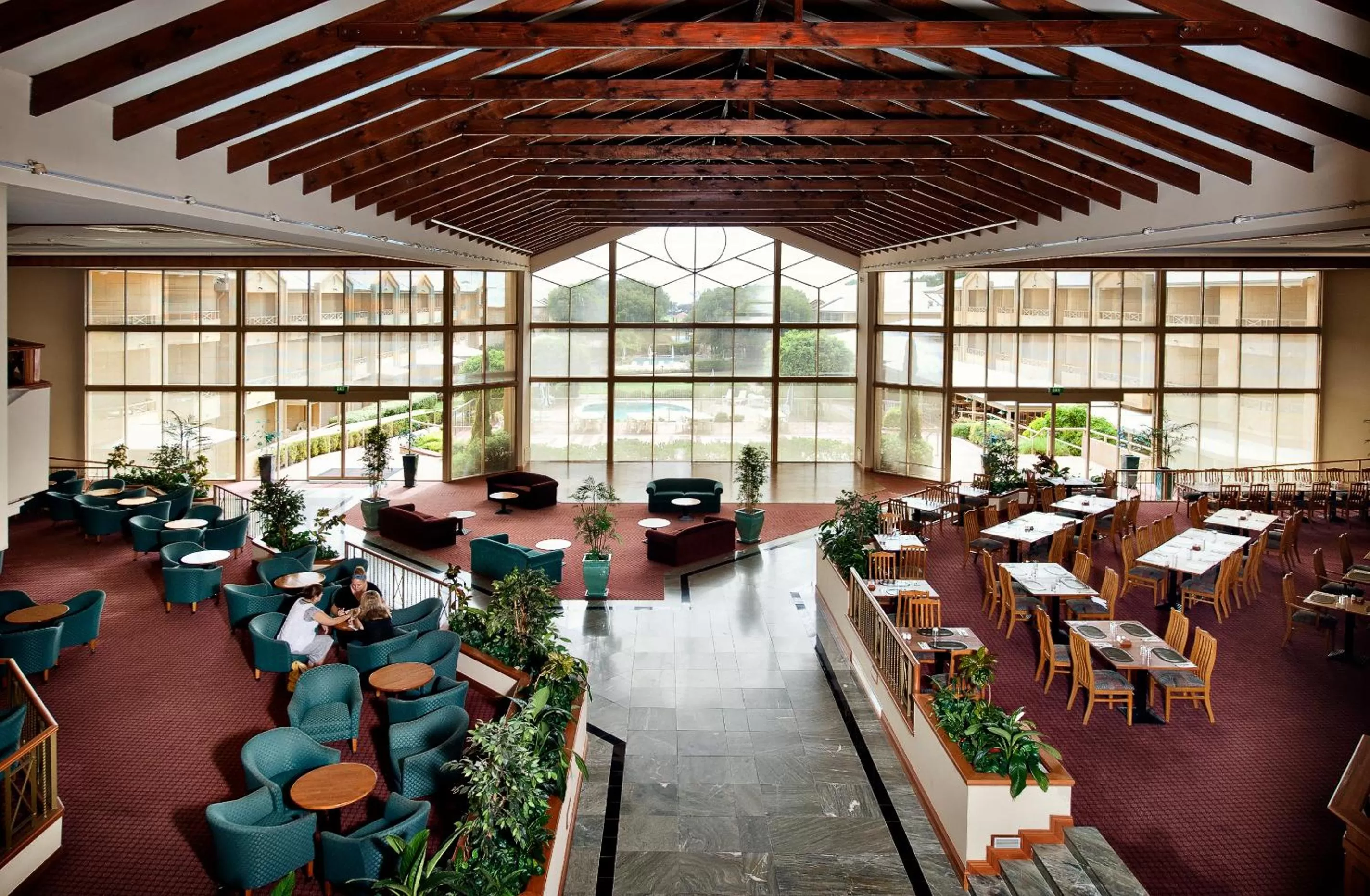 Restaurant/places to eat in Abbey Beach Resort