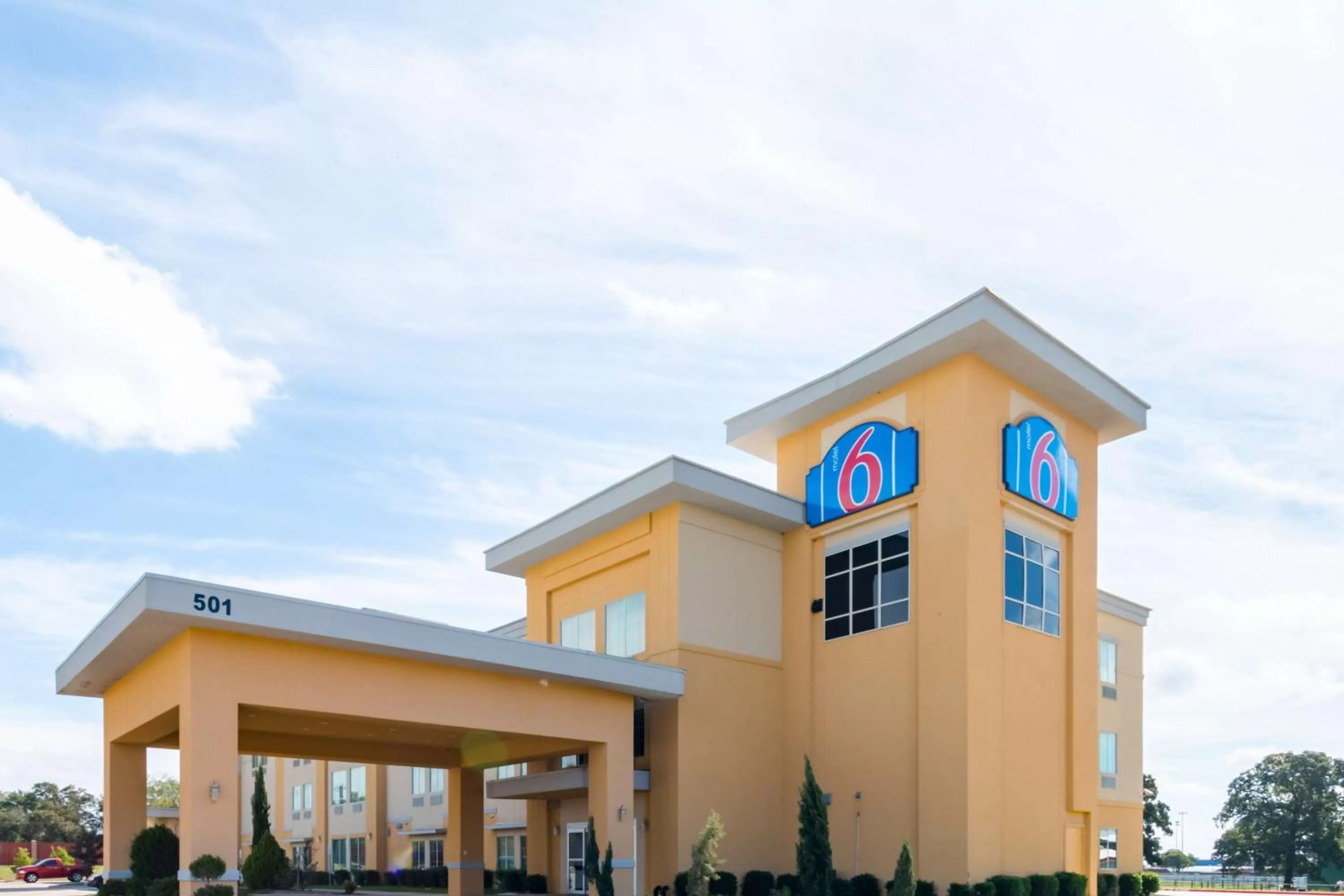 Property building in Motel 6-Joshua, TX