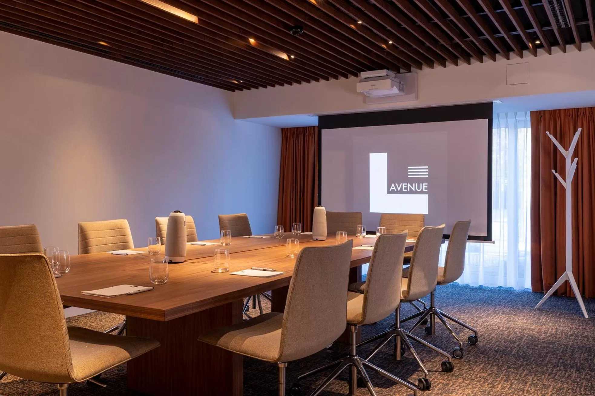 Meeting/conference room in L-Avenue