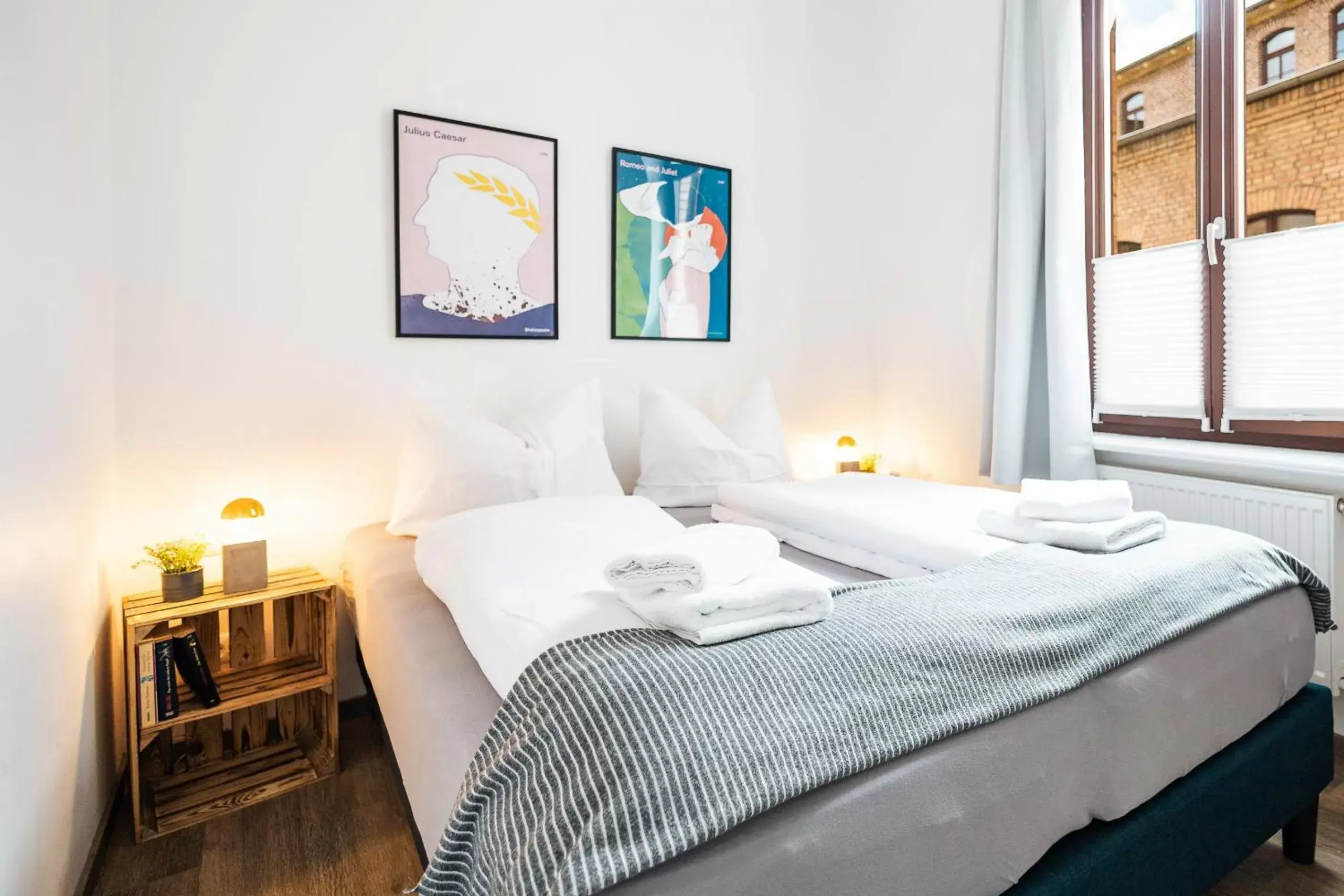 Apartments am Neuen Theater - Altstadt - Zentral - Küche - Wifi - Powered by Ko-Living Apartments am Neuen Theater - Altstadt - Zentral - Küche - Wifi - Powered by Ko-Living