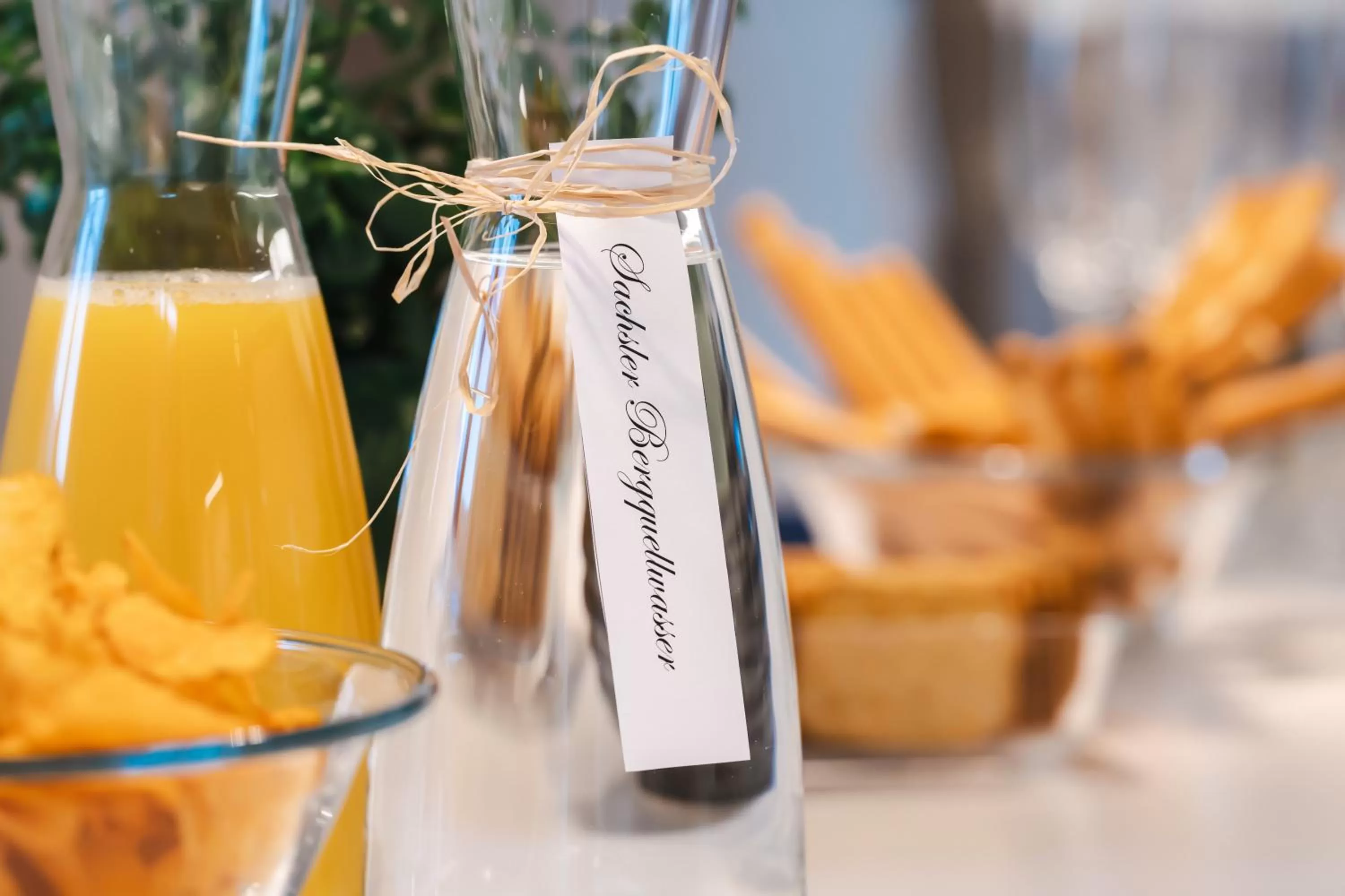 Food and drinks in Verena's Boutique Villa au lac