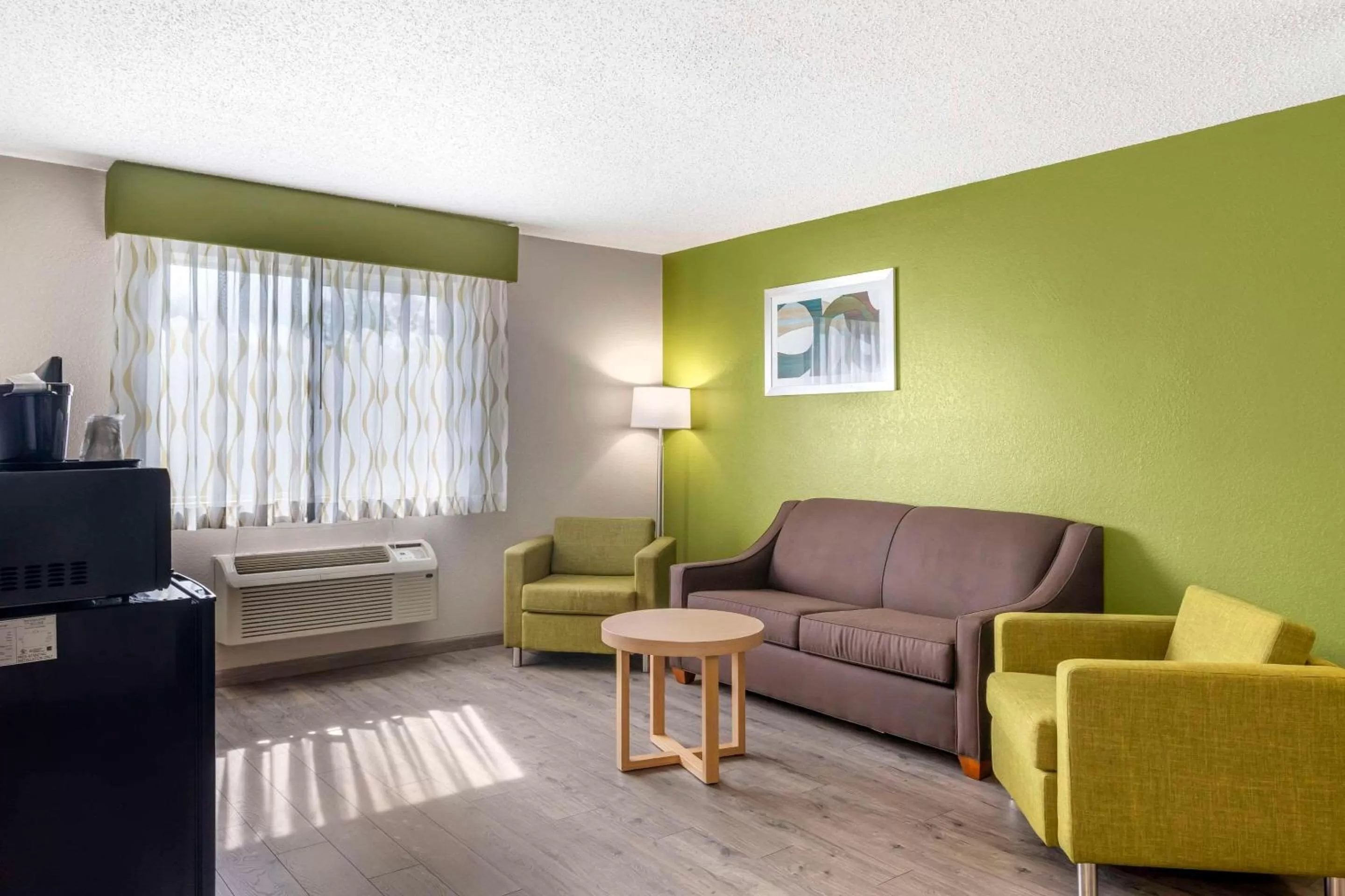 Bedroom in Quality Inn & Suites Delaware South