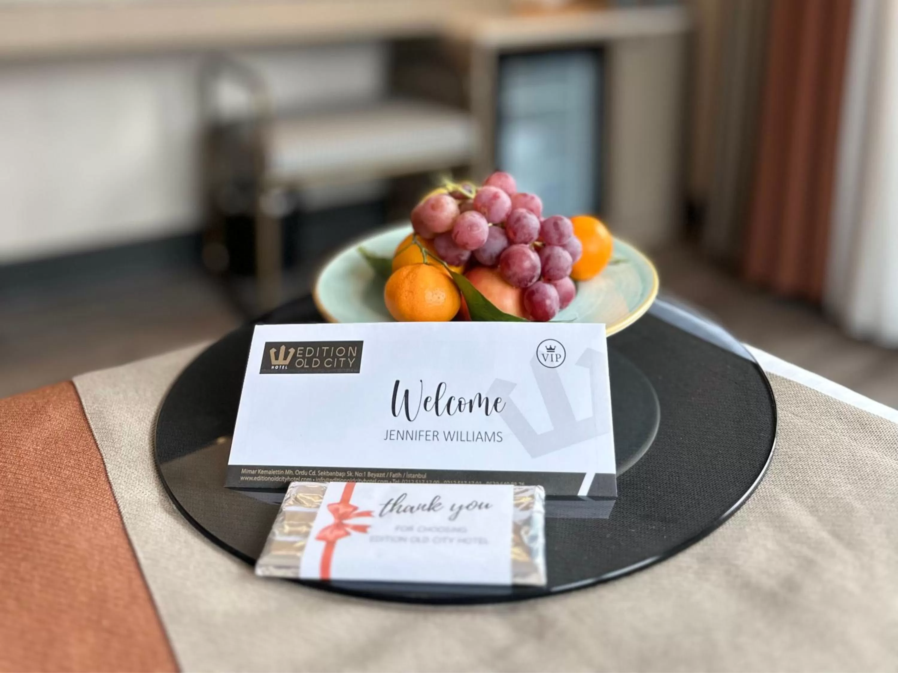 Food and drinks in Edition Old City Hotel