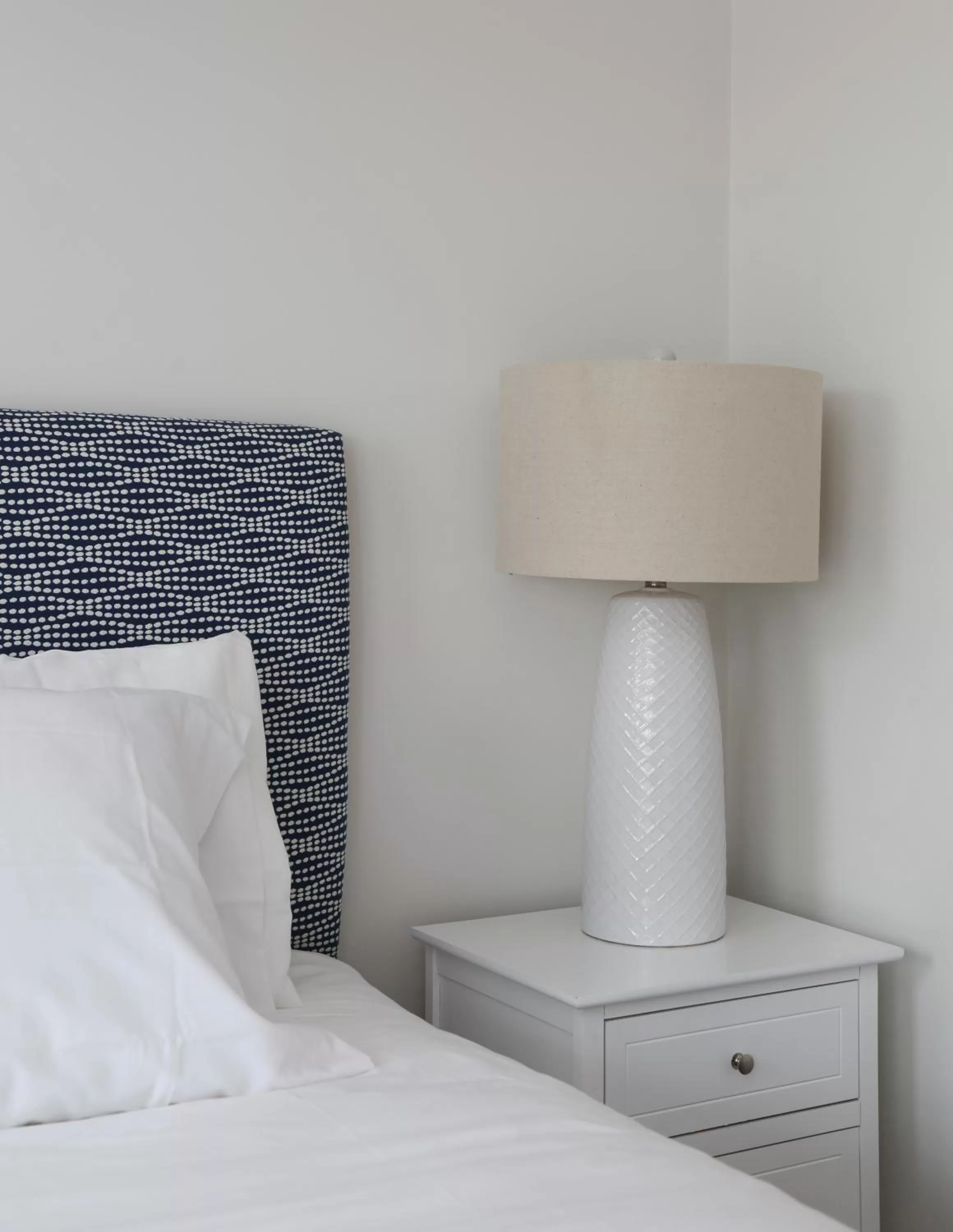 Bed in The Sea Breeze Inn