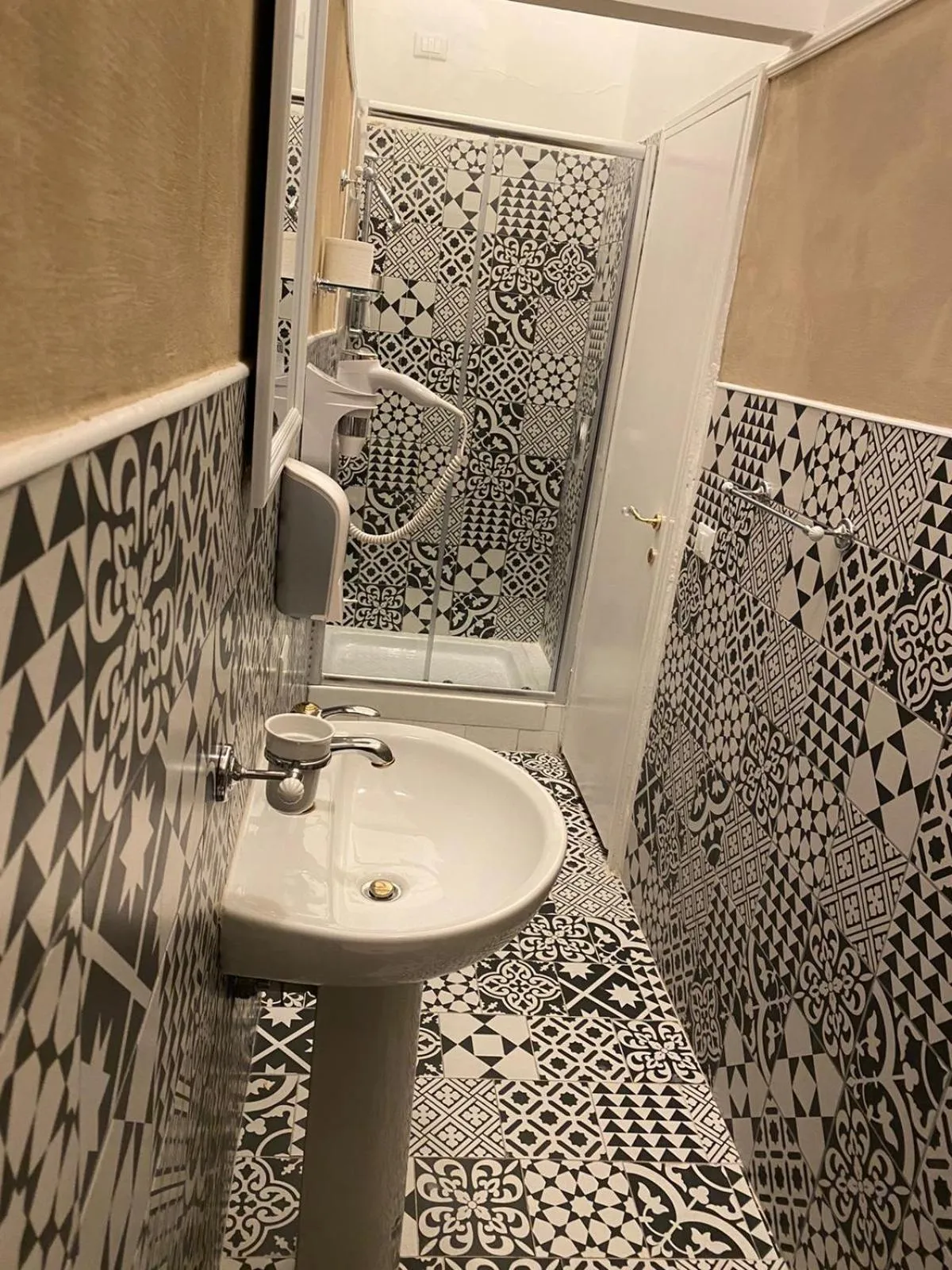 Bathroom in Boutique Hotel Calais Milano