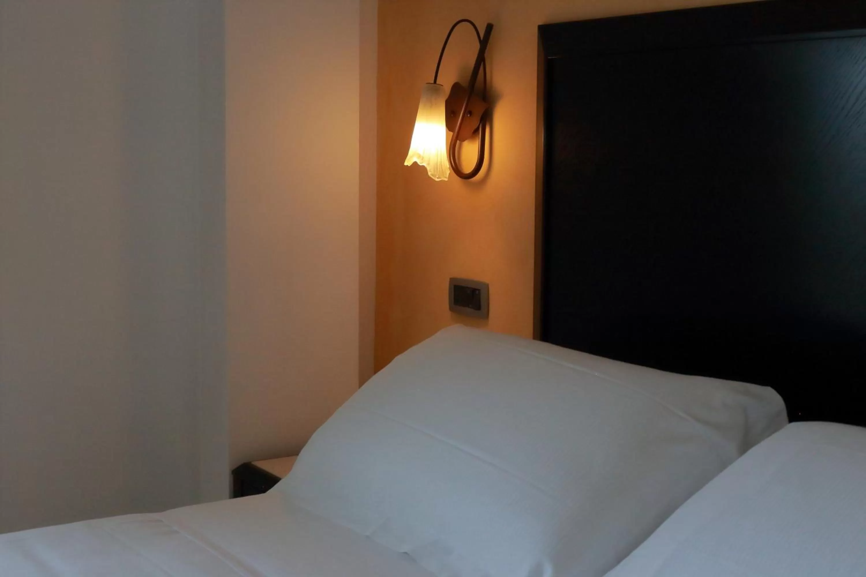 Bed in Hotel Du Soleil