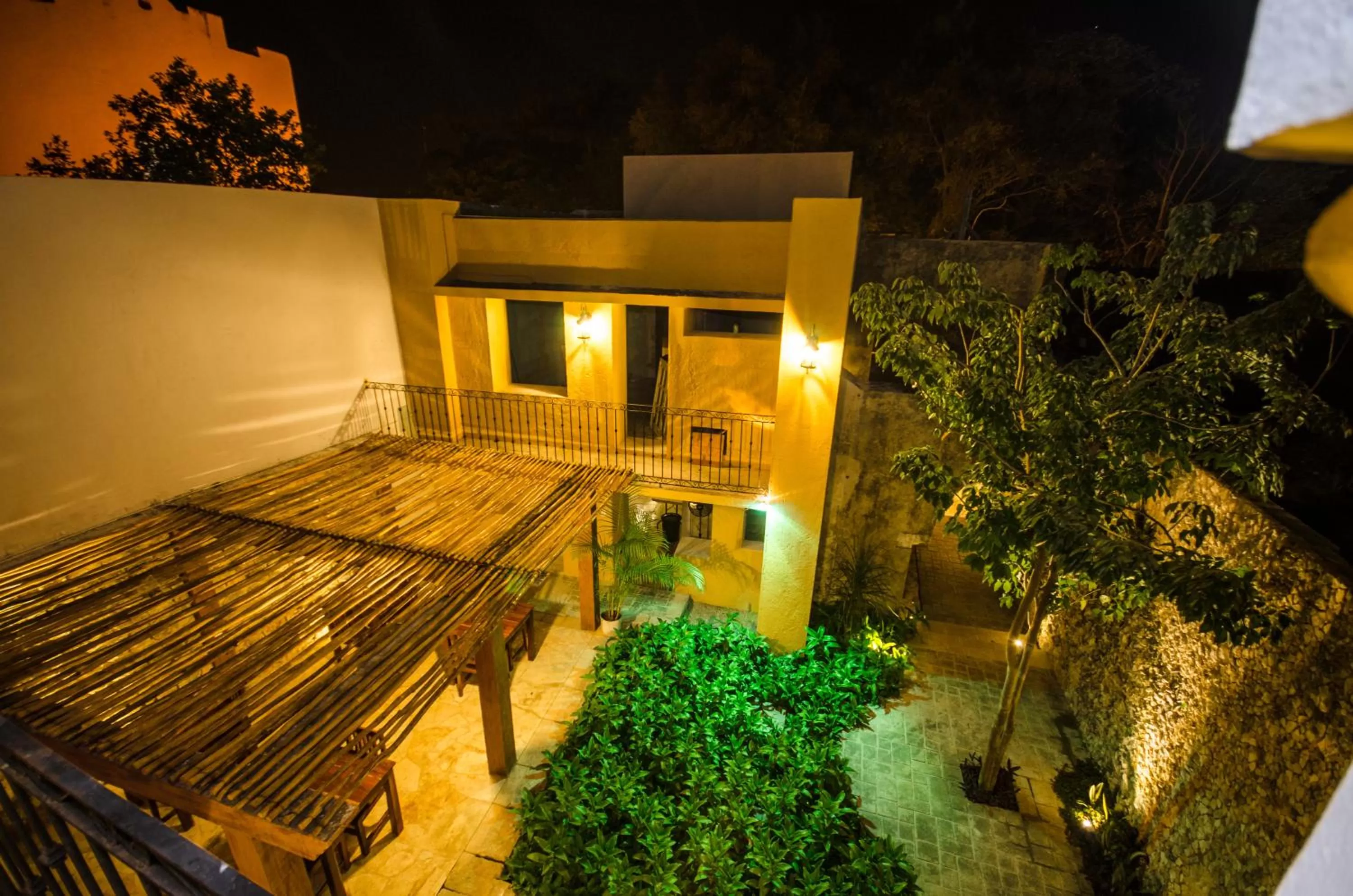 Night, Property Building in Casa San Roque Valladolid
