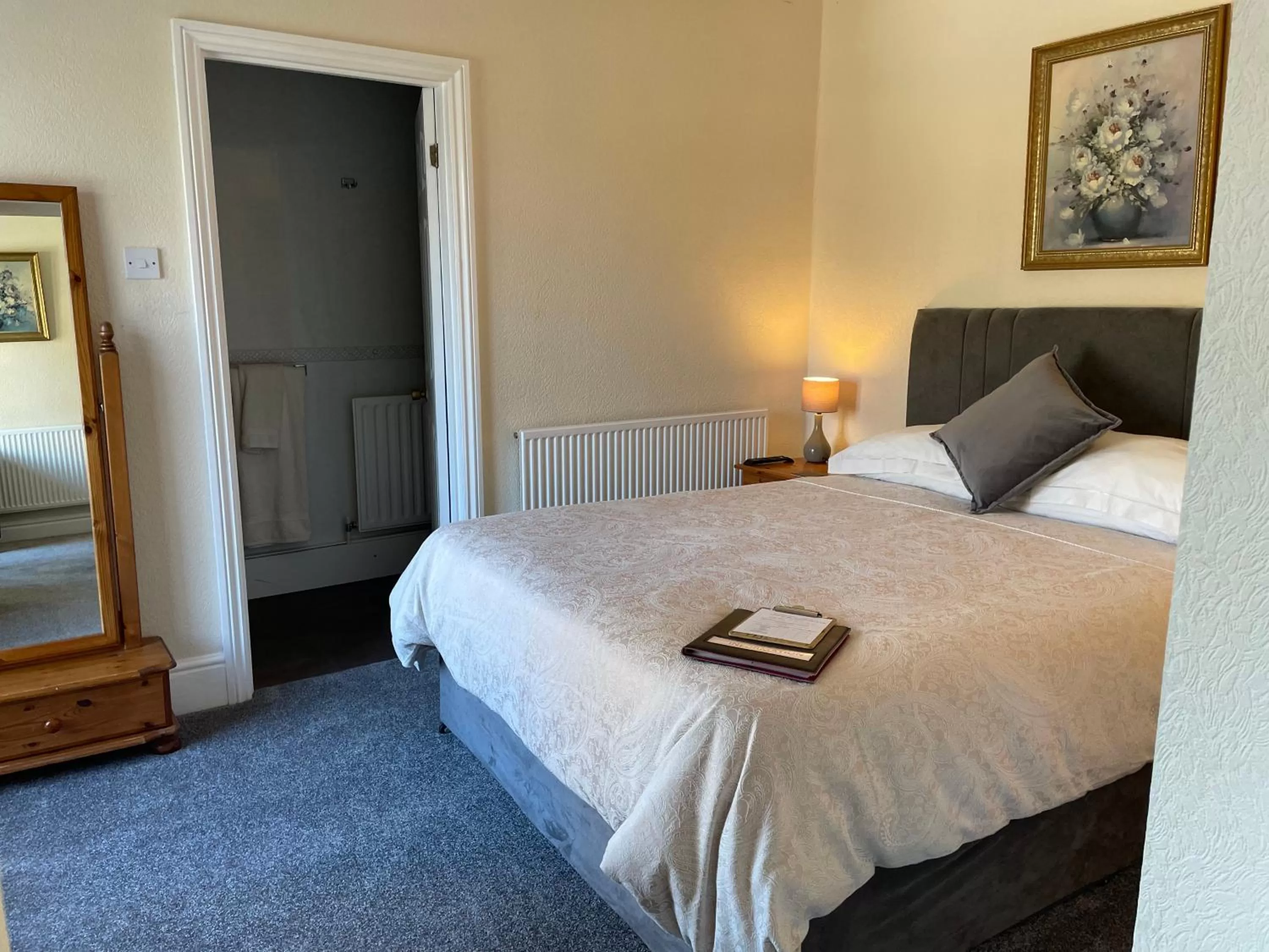 Bed in Bron Menai Guest House