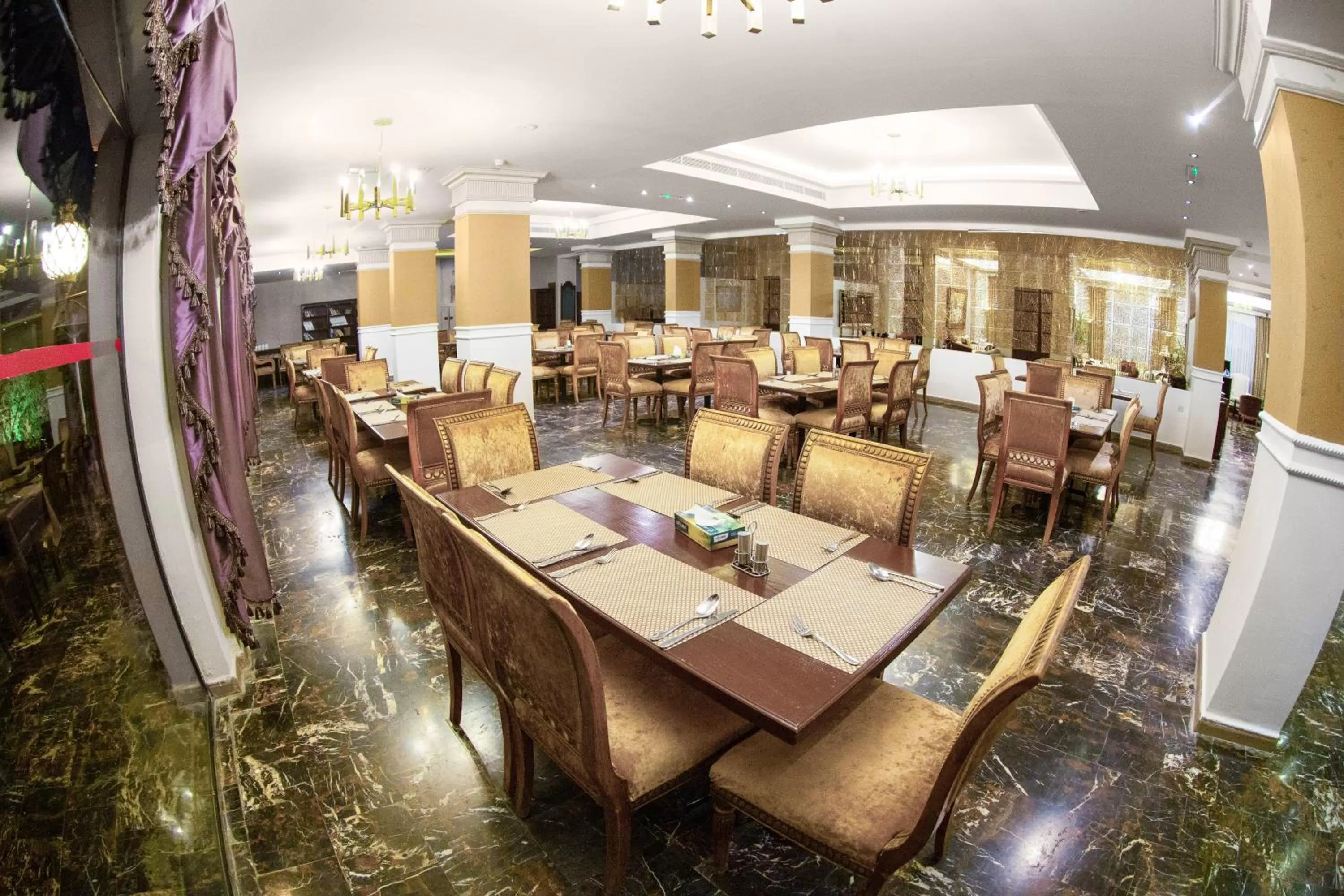 Restaurant/places to eat in Grand Hotel Madaba