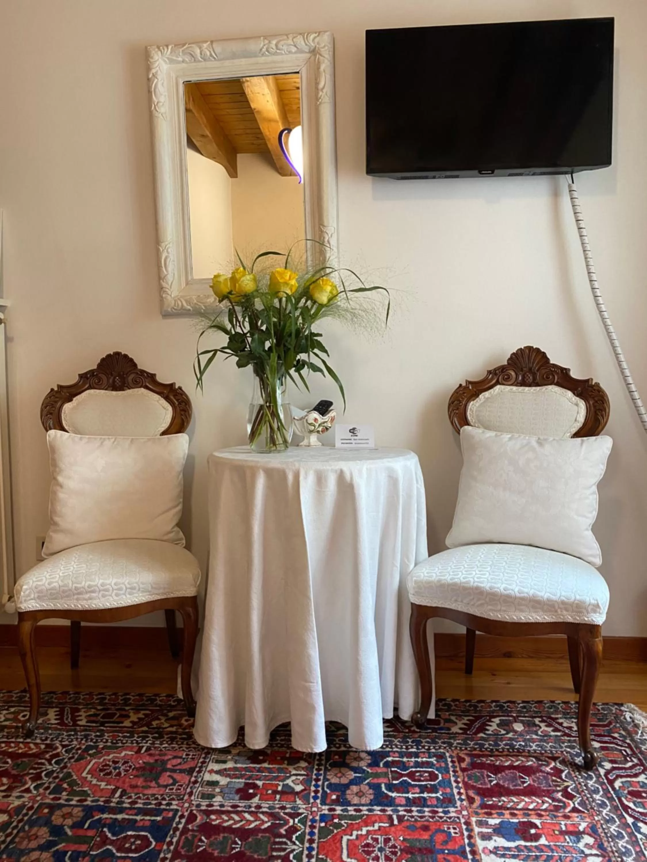 Seating Area in CA' HEMINGWAY