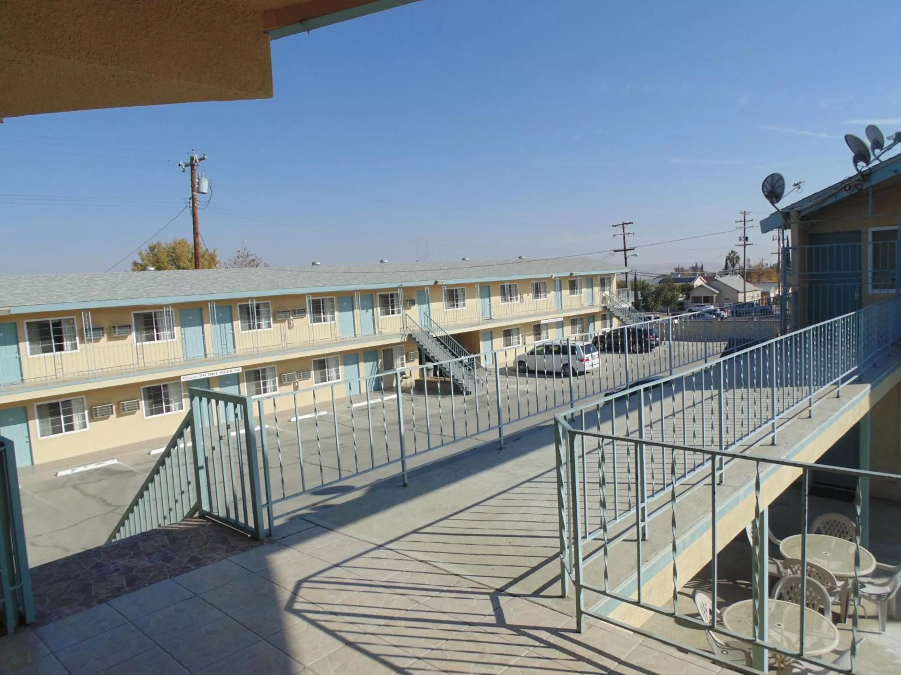 Area and facilities in Western Inn & Suites