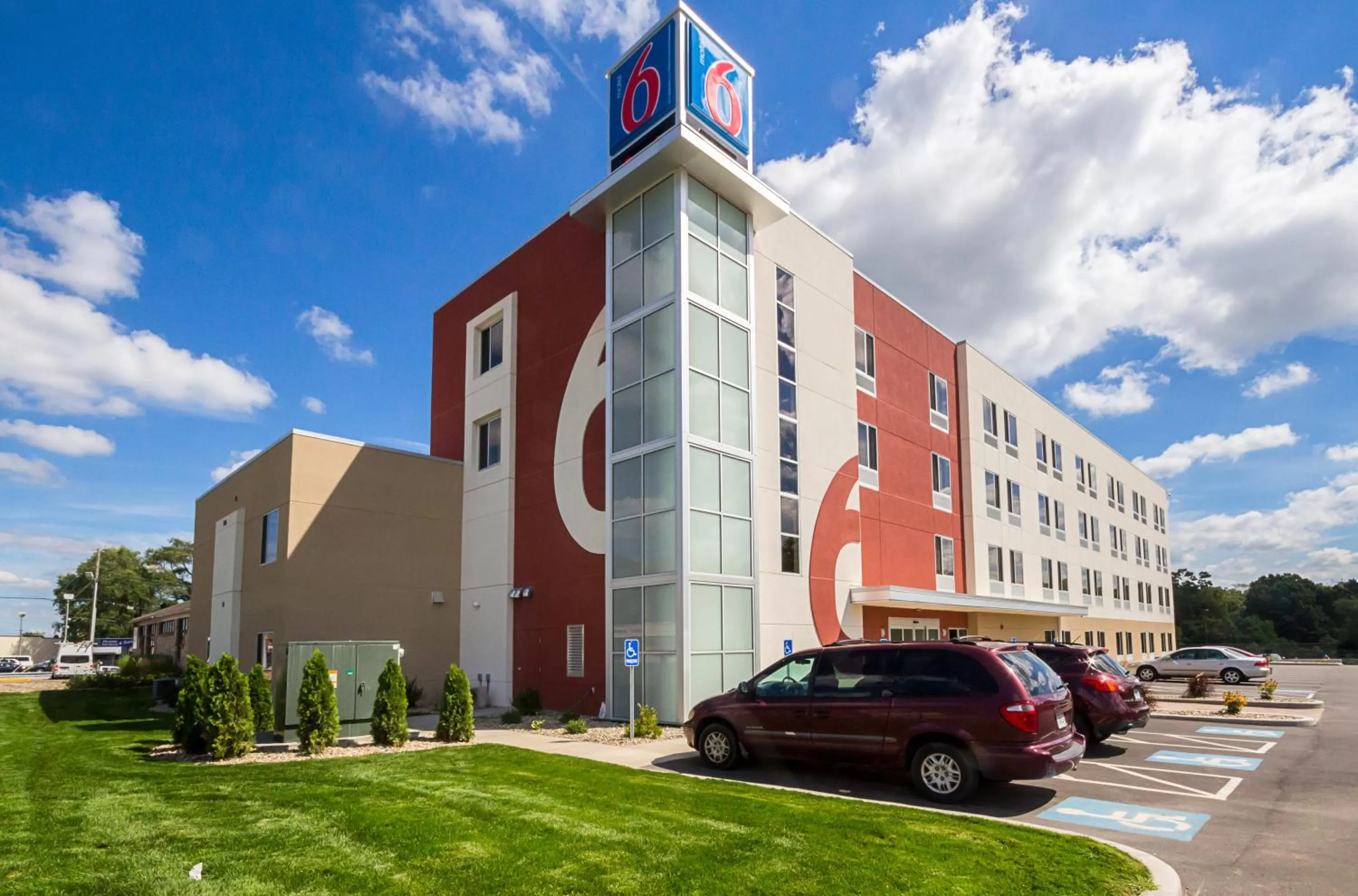 Facade/entrance in Motel 6-South Bend, IN - Mishawaka