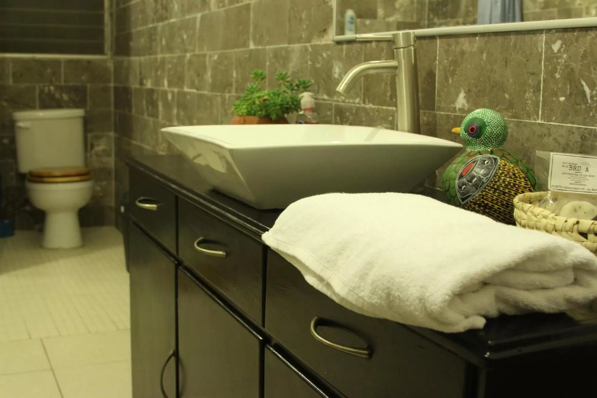 Shower, Bathroom in El Naranjo Hotel Finca Urbana