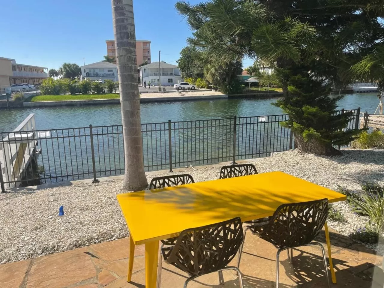 Patio, Pool View in Sea Jay Motel and Marina