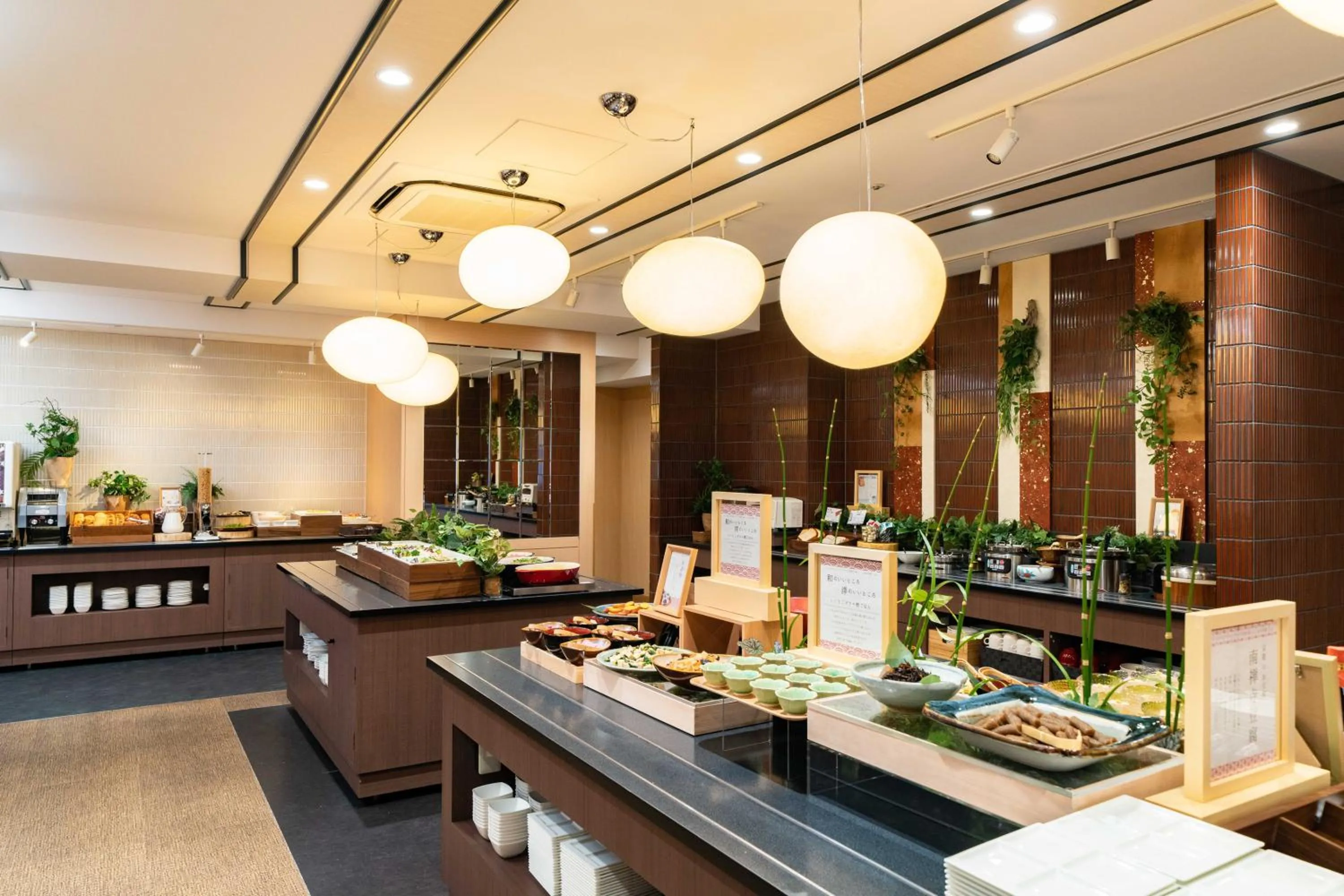 Restaurant/places to eat in Vessel Hotel Campana Kyoto Gojo