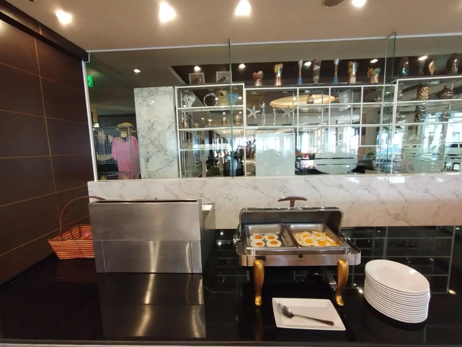 Food in Saisawan Beach Luxury Hotel