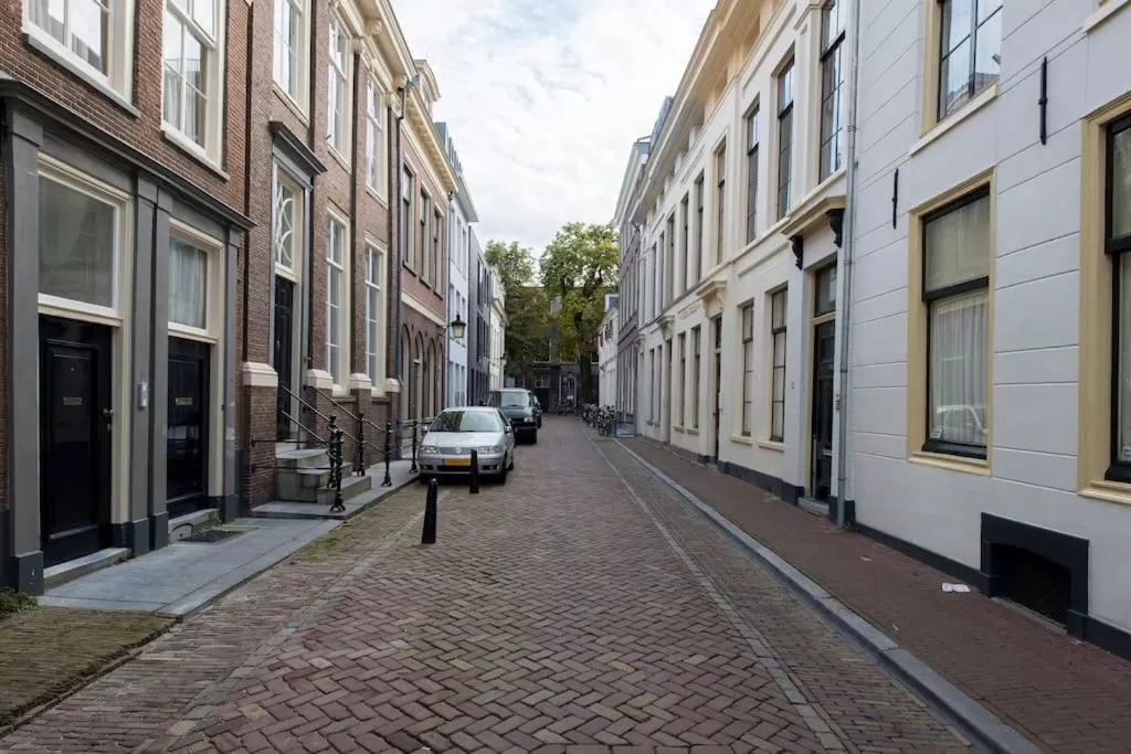 City view in Zocher6 a monumental town house in the city center