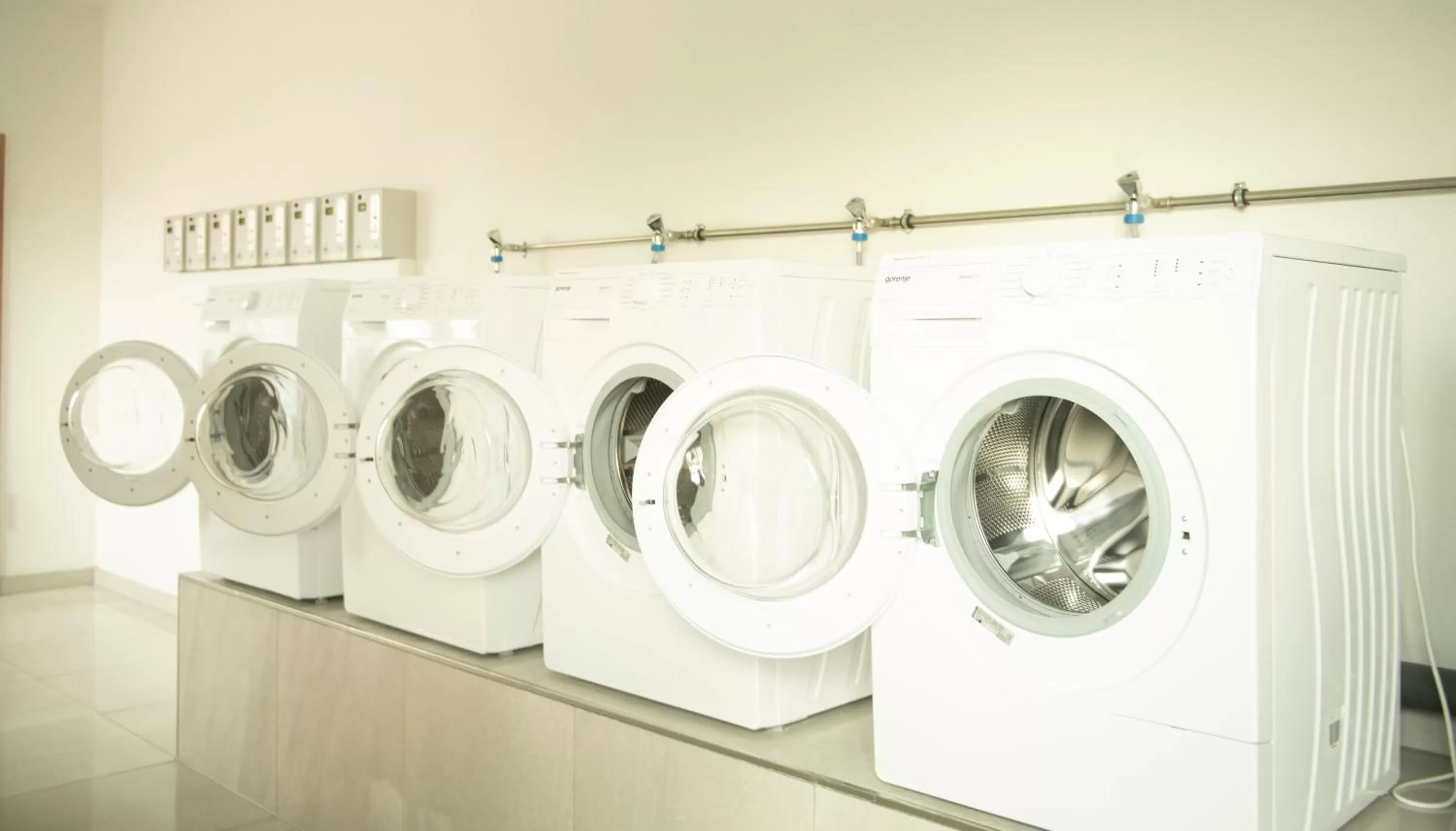 washing machine in Stadthotel Donauwörth