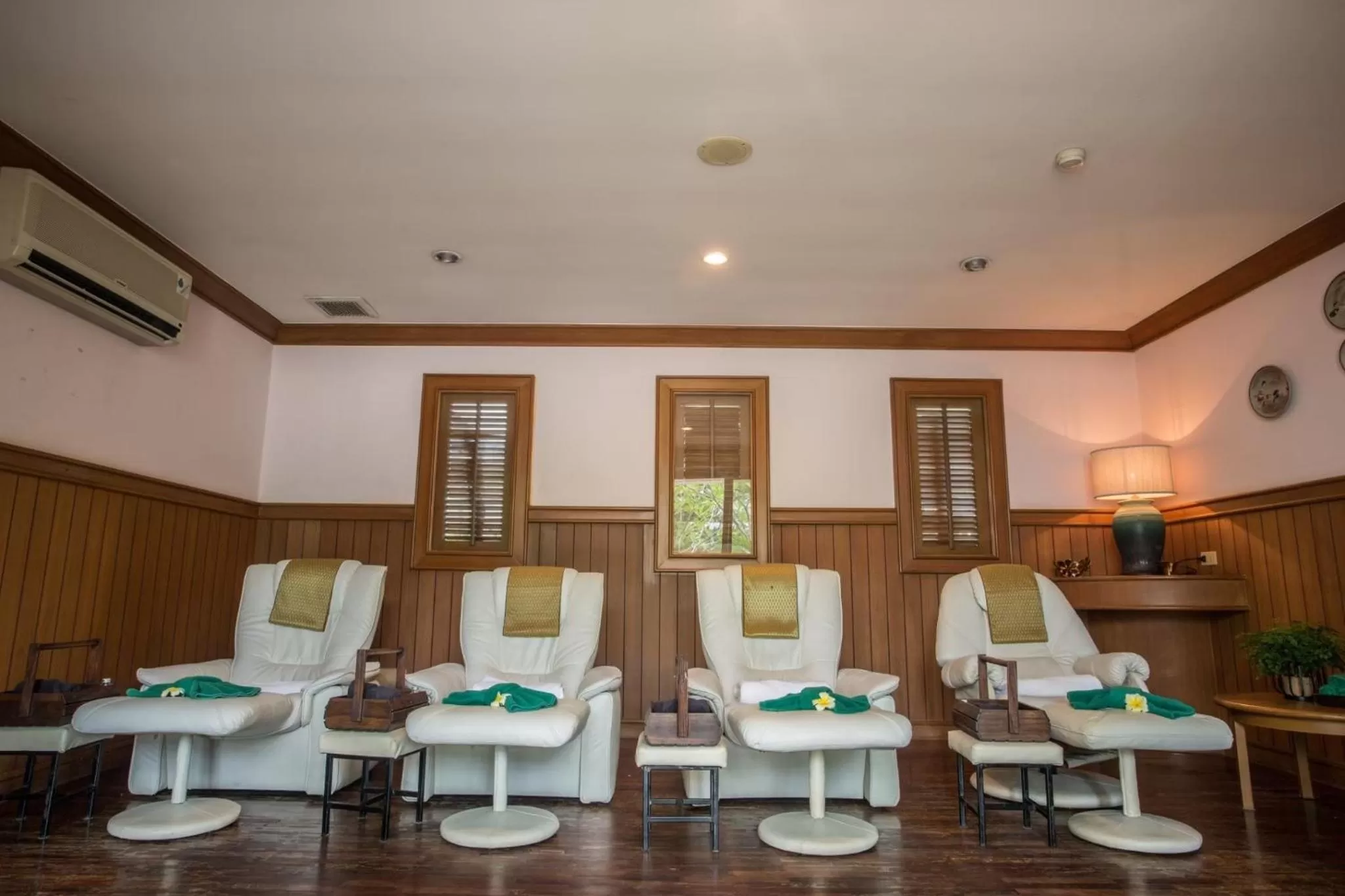 Massage in Maneechan Resort - SHA Extra Plus