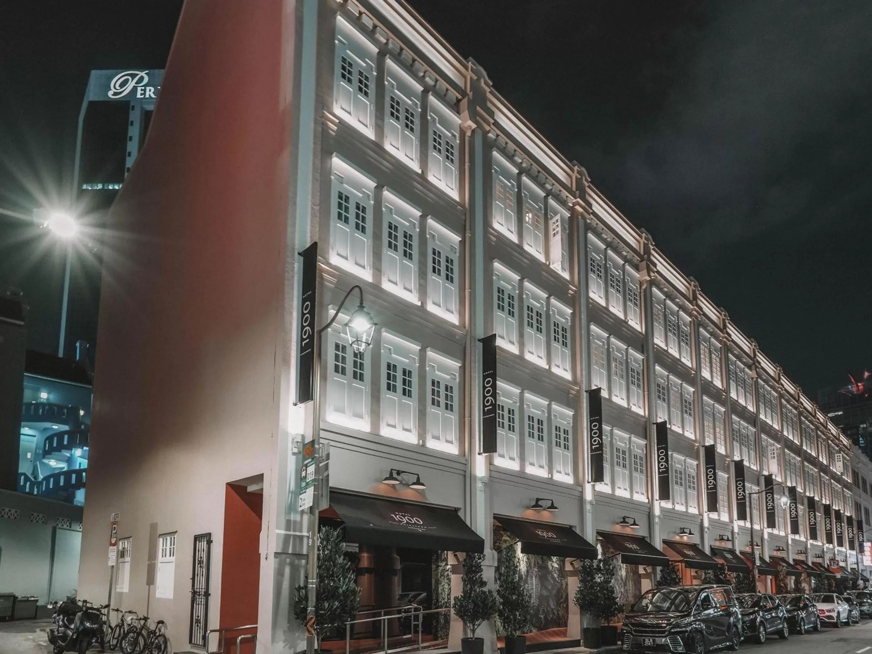 Property building in Hotel 1900 Chinatown