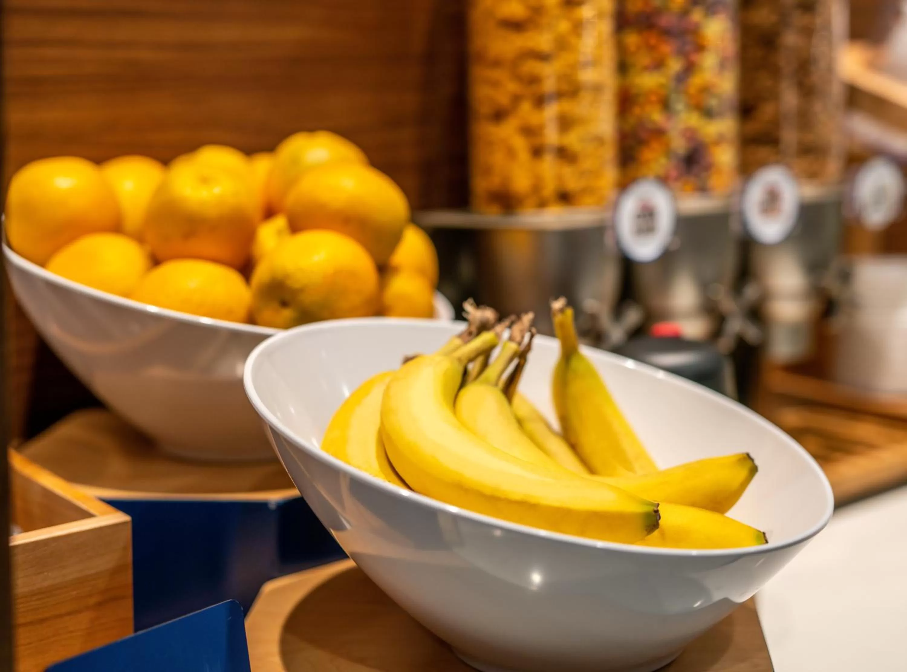 Breakfast in Holiday Inn Express & Suites - Brandon by IHG