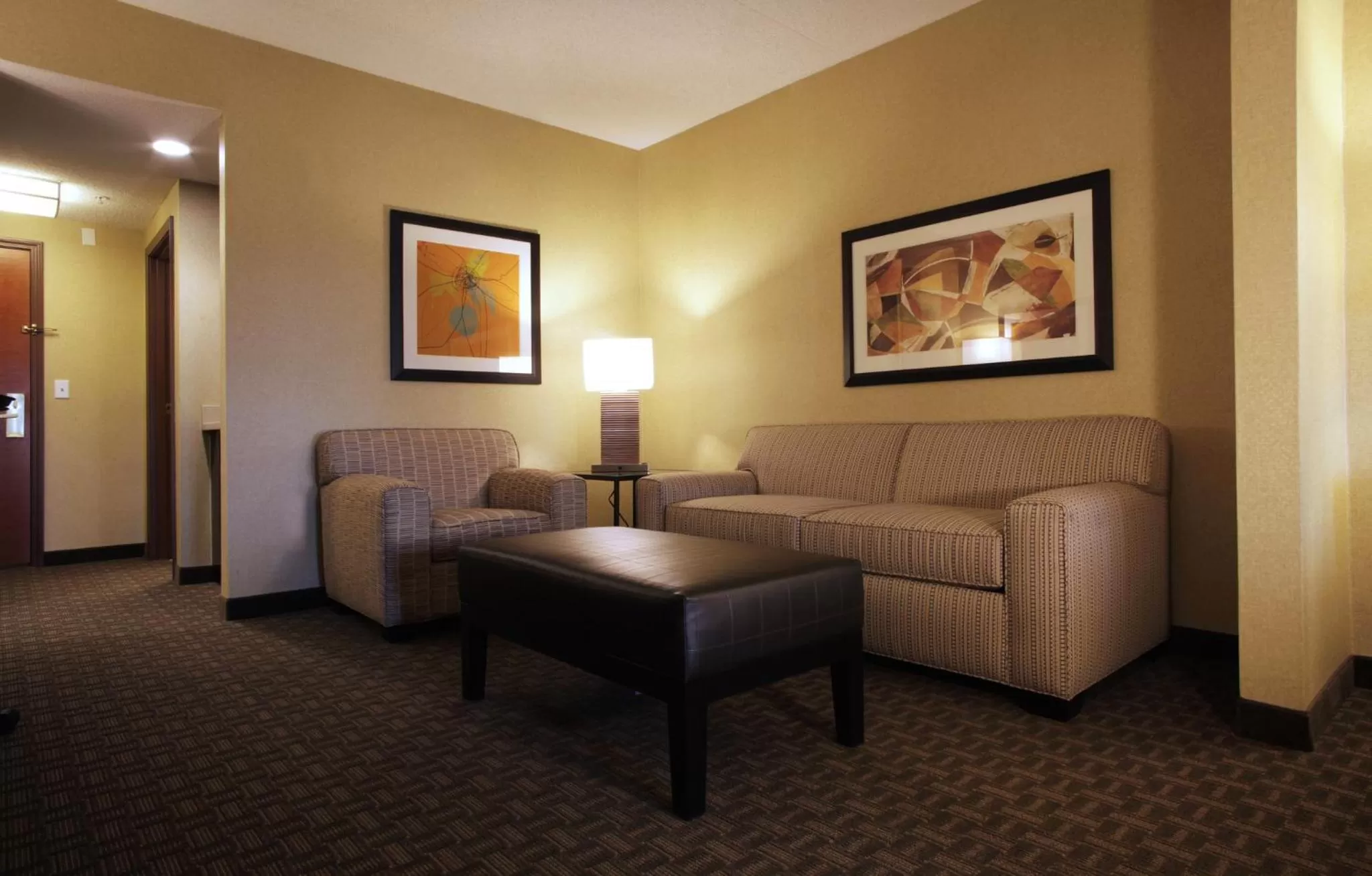 Photo of the whole room in Holiday Inn Phoenix/Chandler by IHG