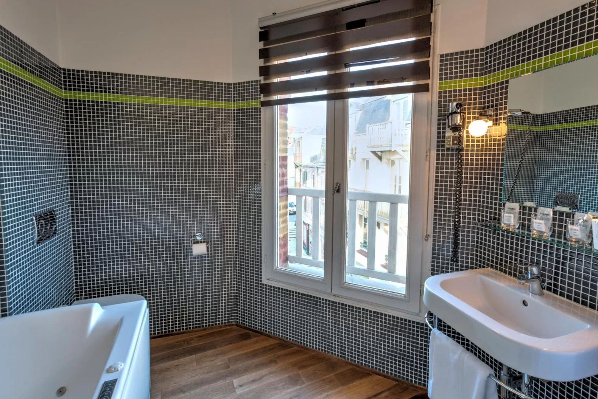 Bathroom in Hotel Le Rayon Vert