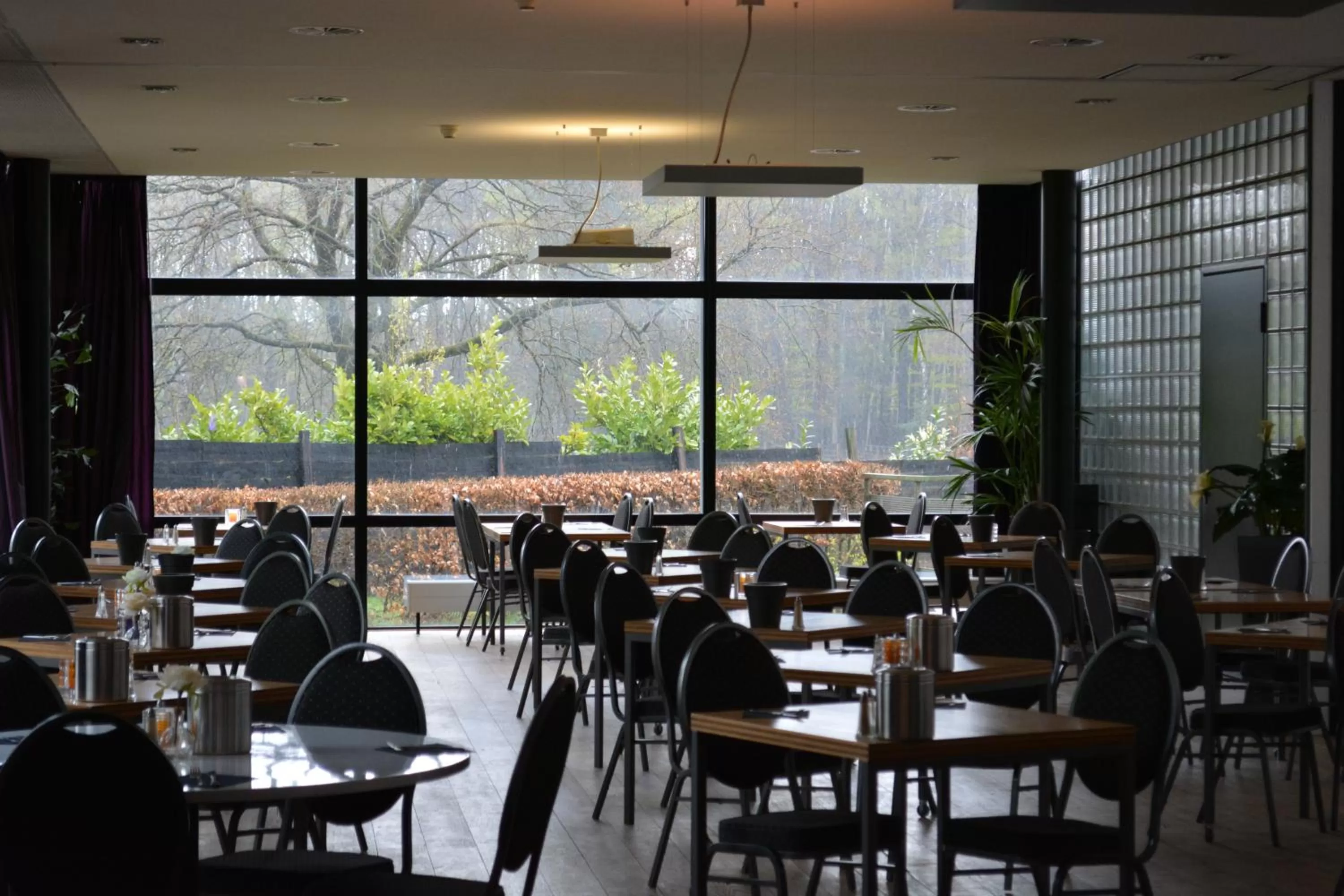 Restaurant/Places to Eat in Hotel Oranjeoord