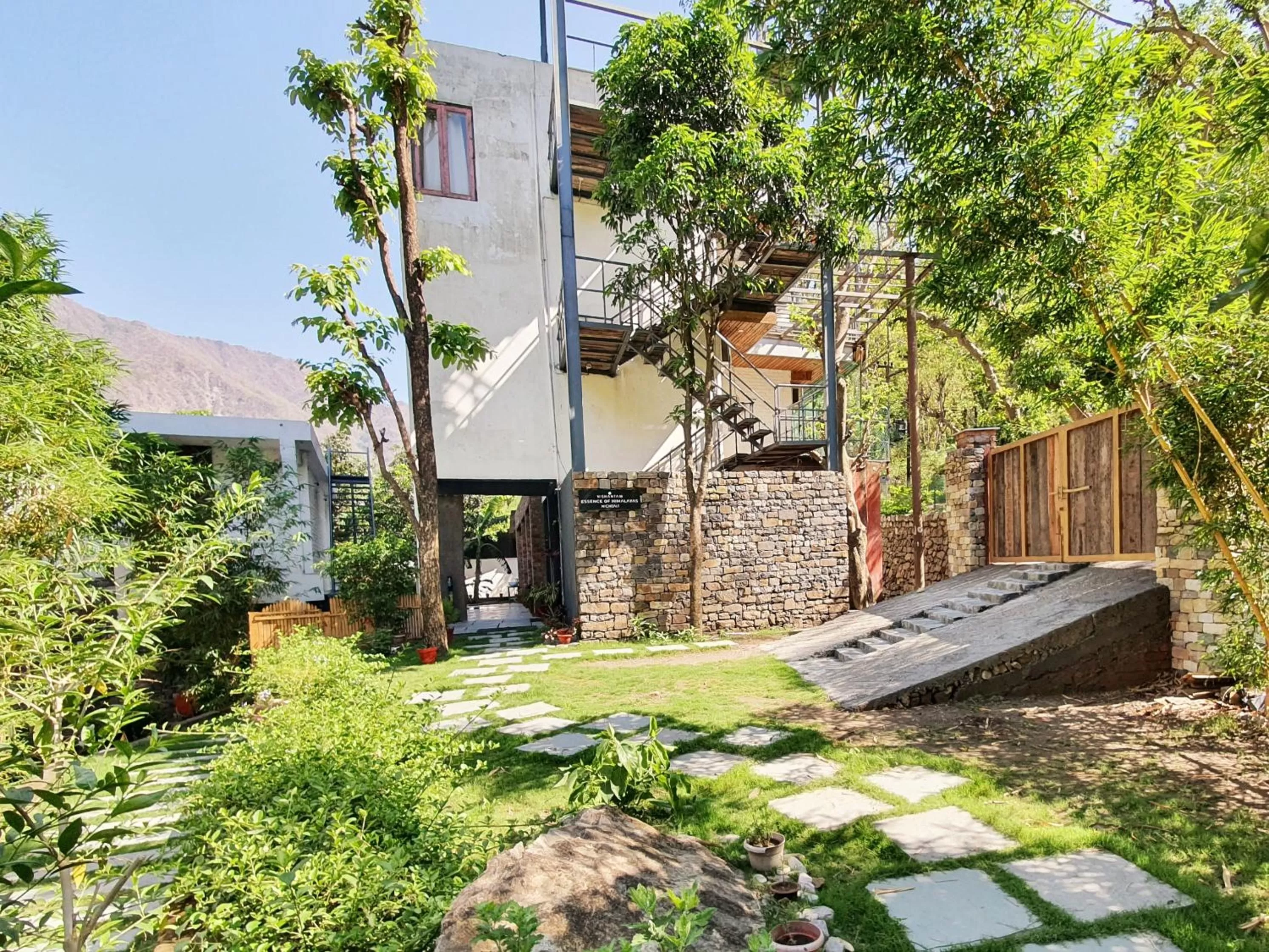 Property building, Garden in Nishantam Rishikesh