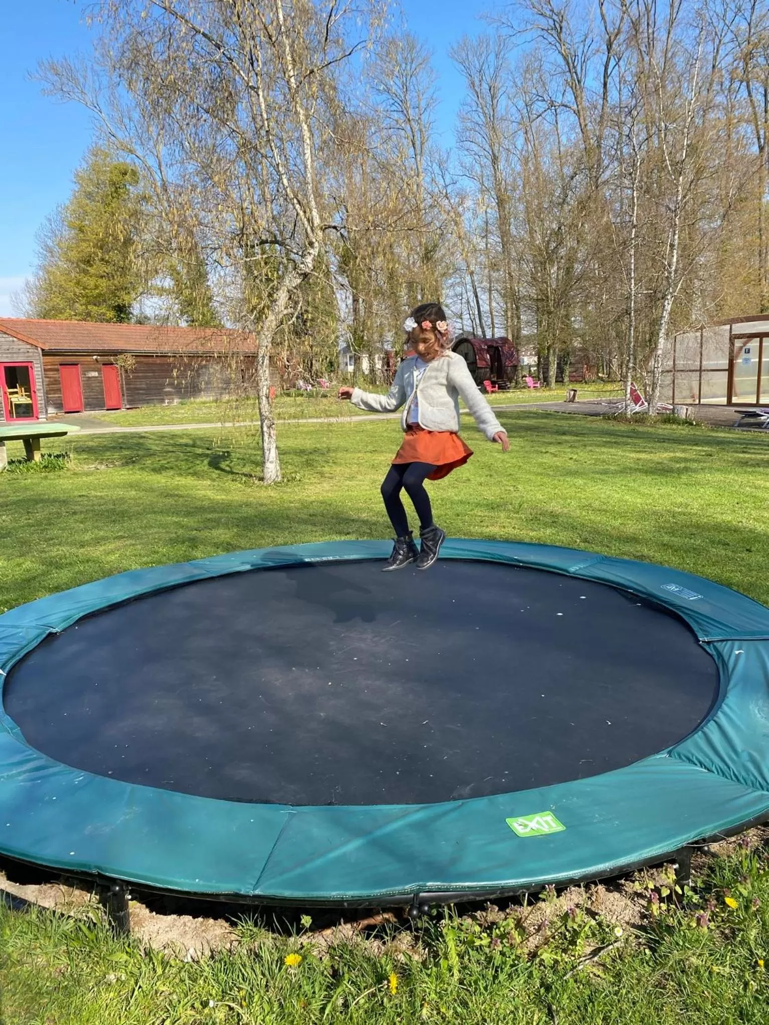 children in Le Village de la Champagne - Slowmoov