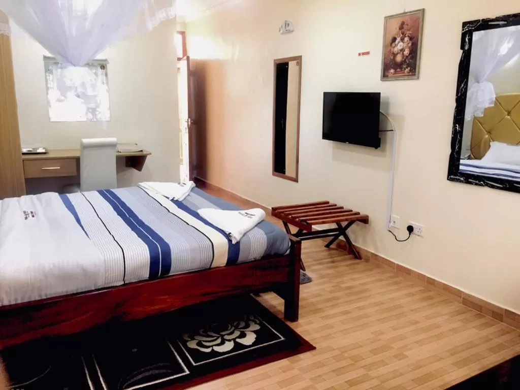 Bed in Vienna Woods Hotel Nakuru