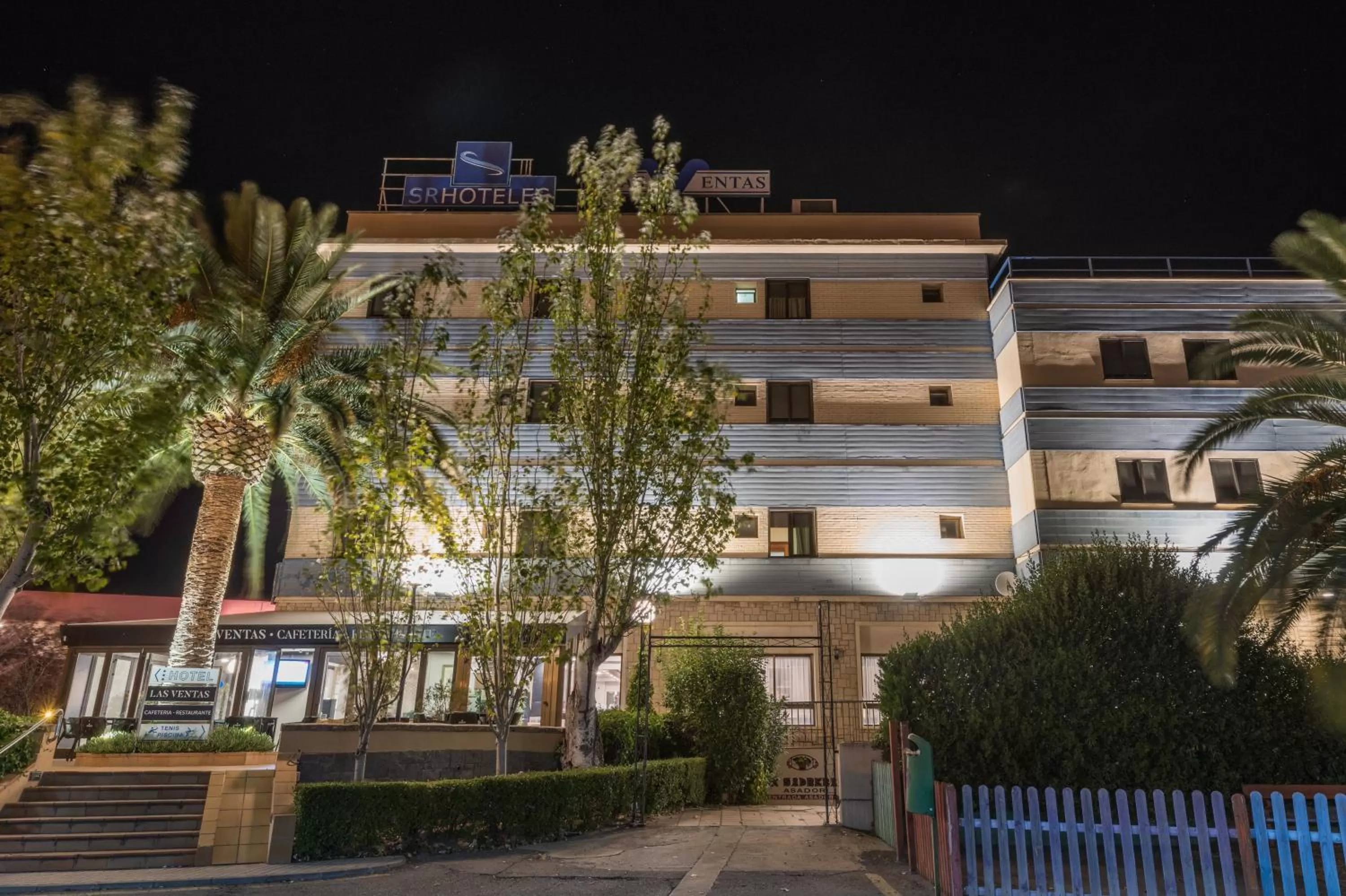 Property building in Las Ventas