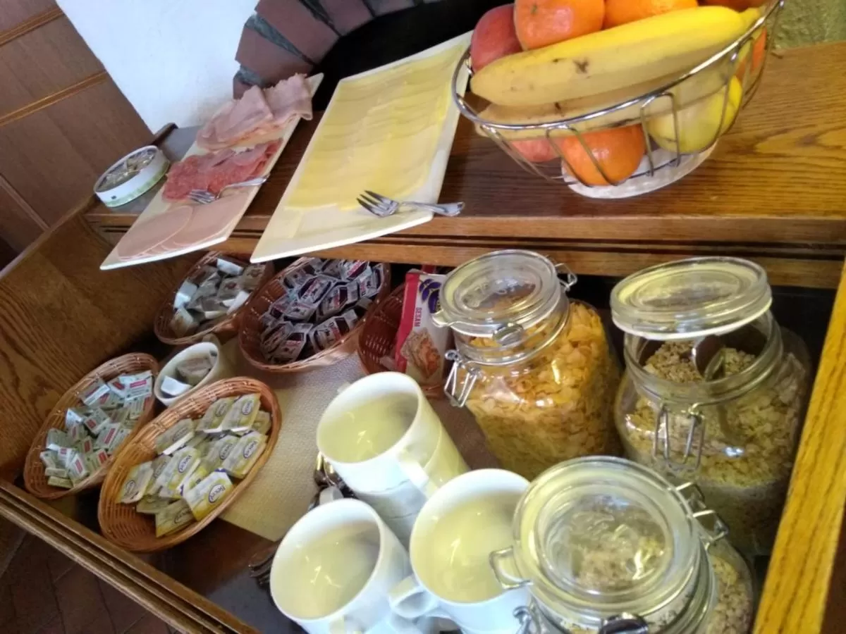 Breakfast in Haus Alpina by Châtel Reizen