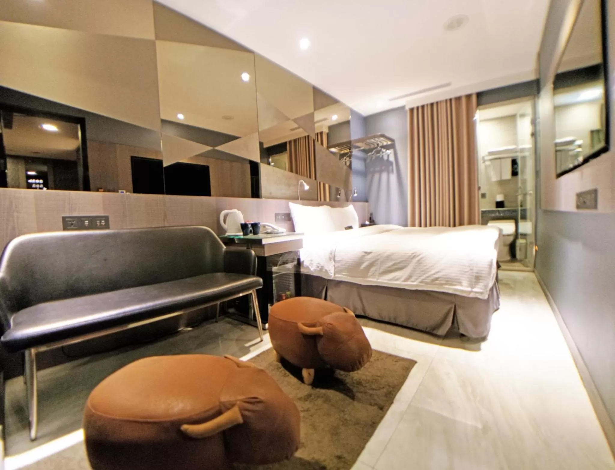 Bedroom, Bed in Beauty Hotels Taipei - B7 Journey