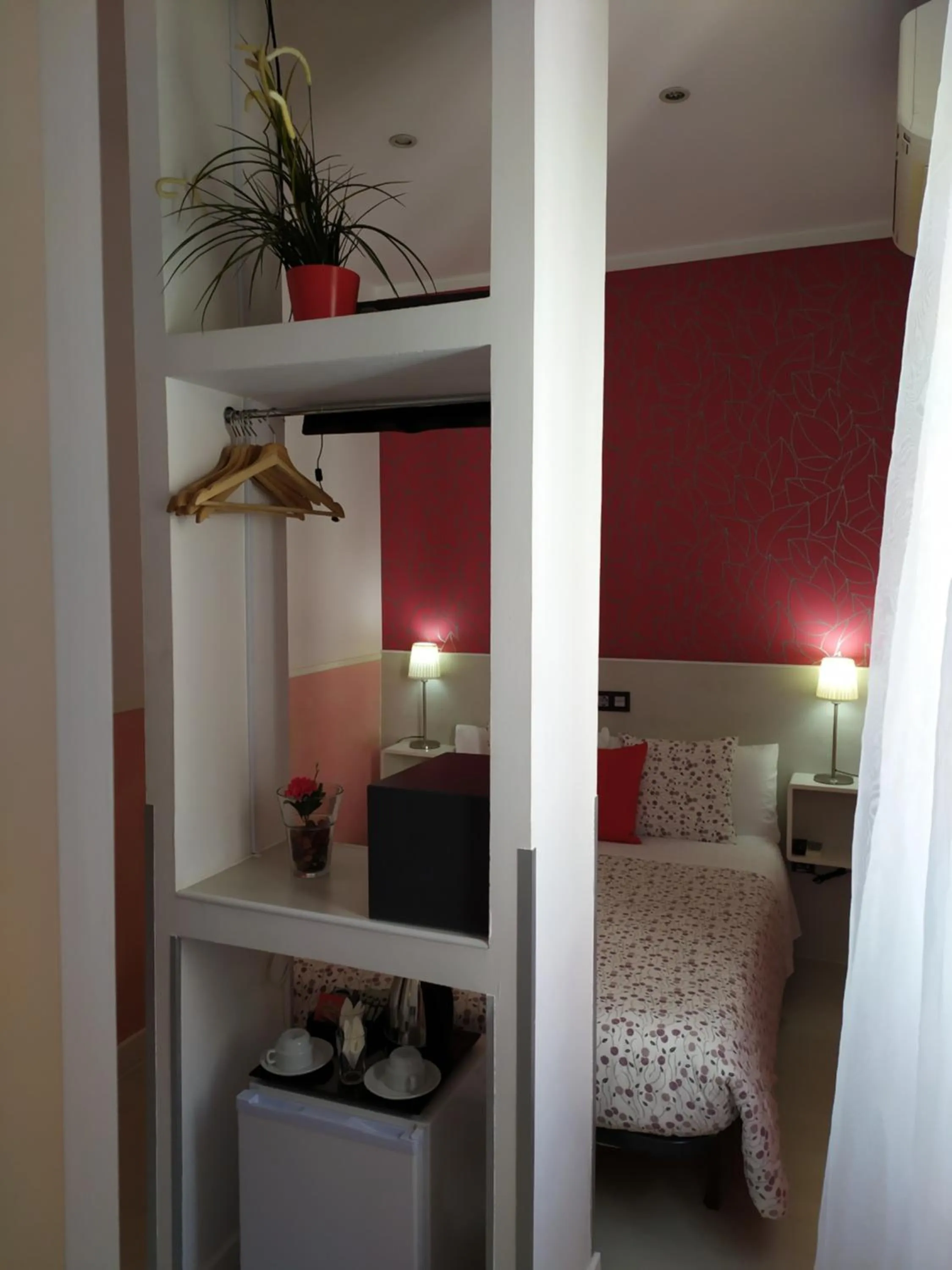 Bed in Hostal Inn Madrid