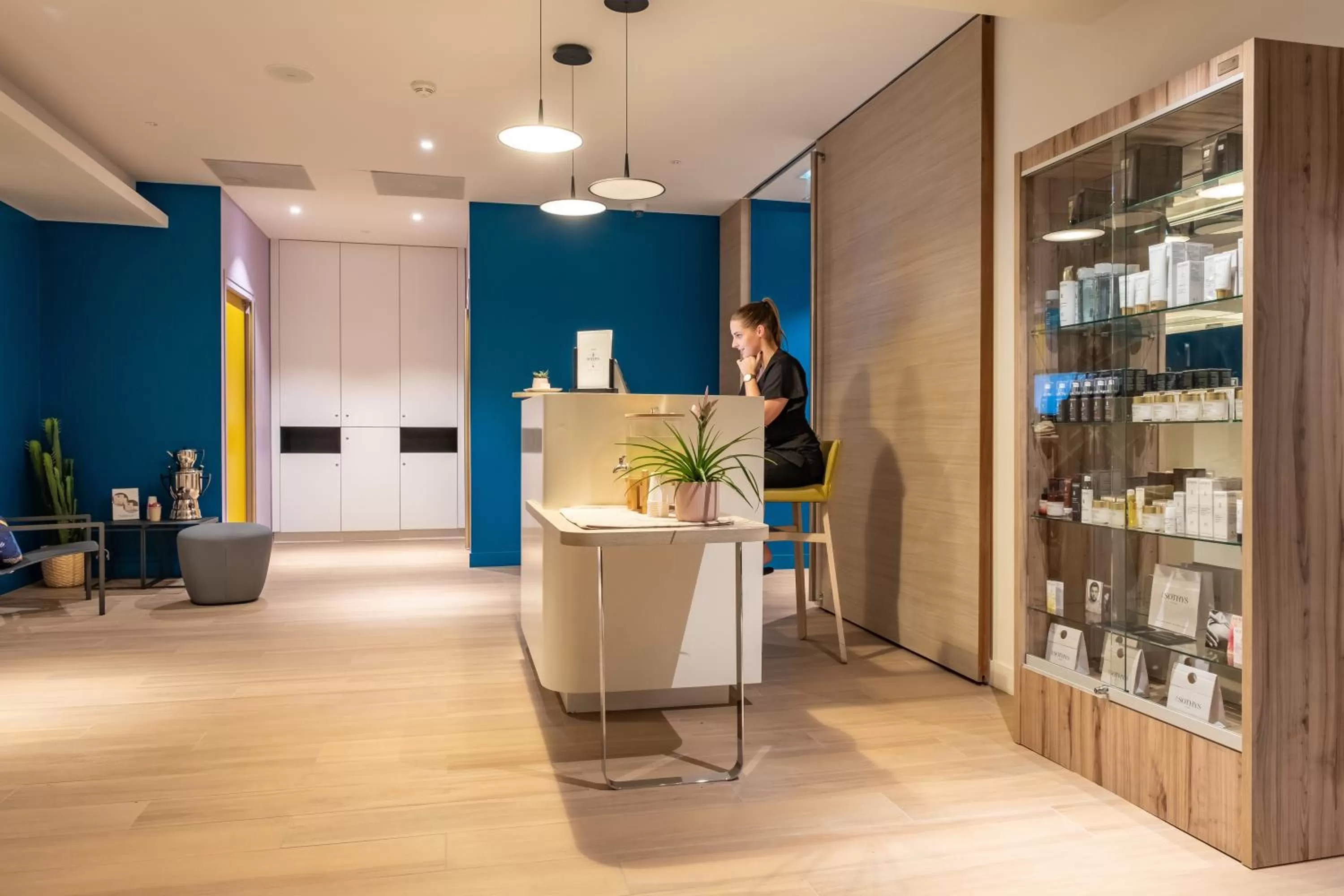 Massage in Novotel Saint-Quentin en Yvelines