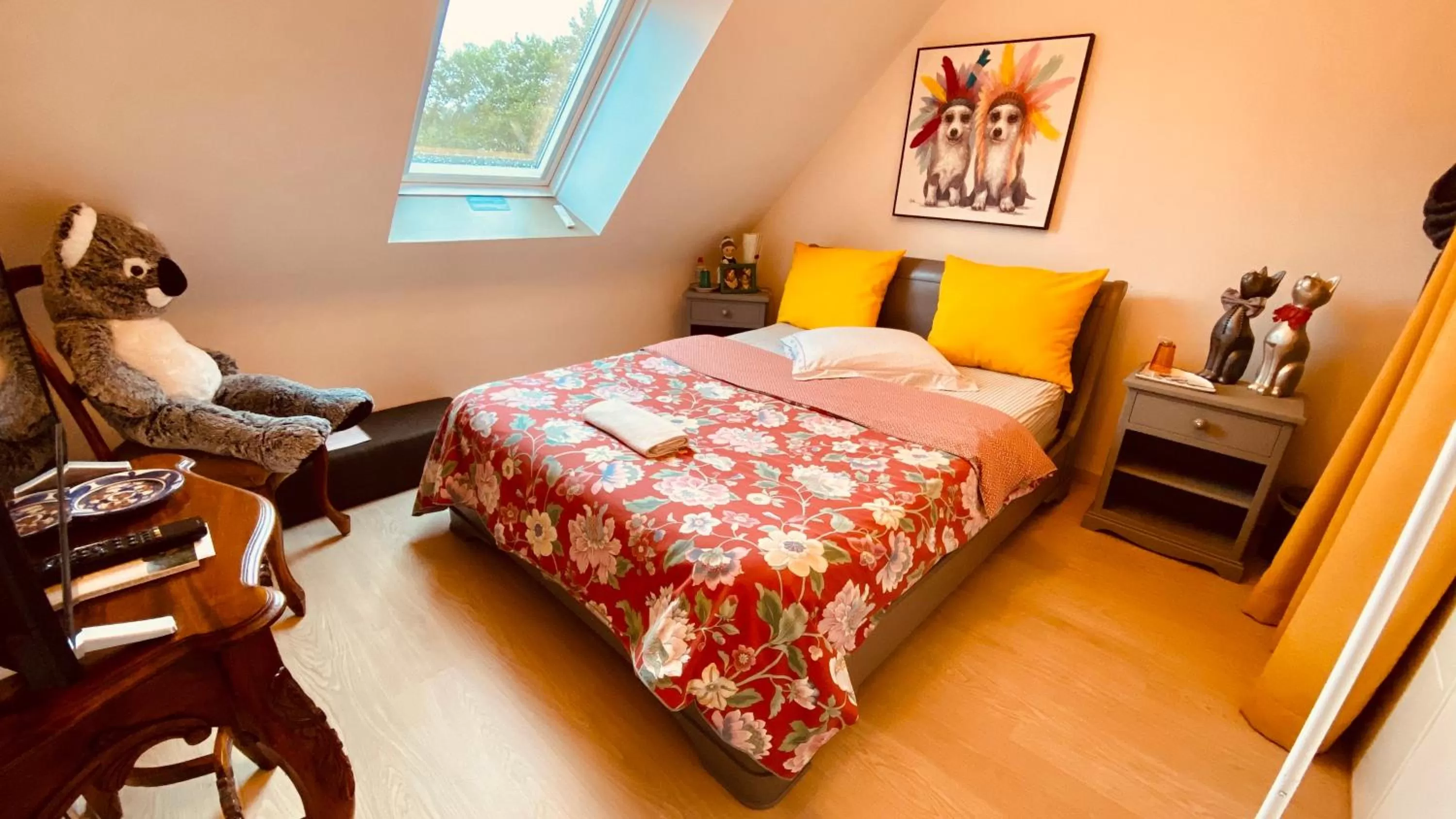 Photo of the whole room in Côté Sud