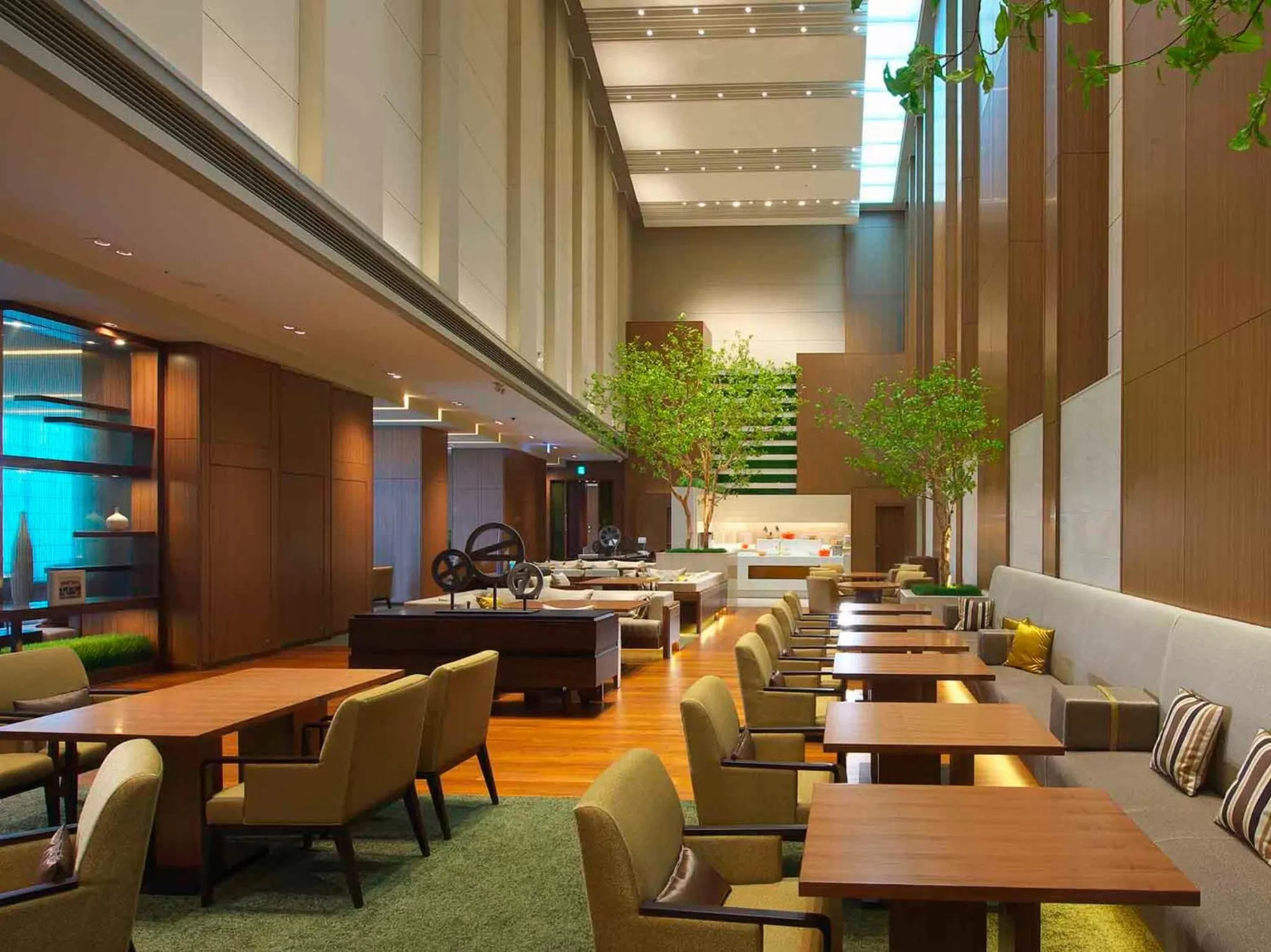 Lounge or bar in Osaka Marriott Miyako Hotel