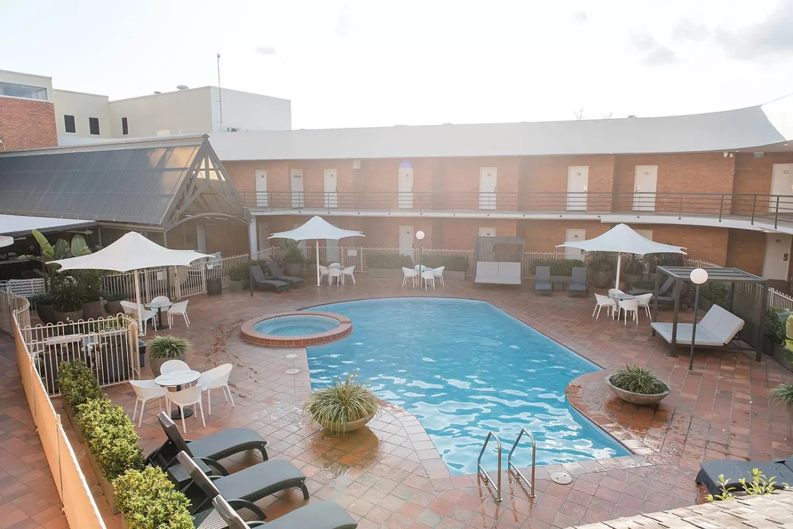 Swimming pool in Quality Hotel Wangaratta Gateway