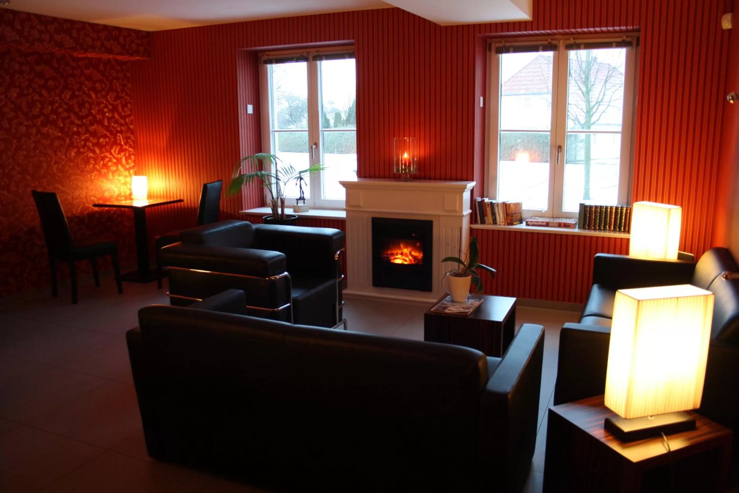 Lounge or bar in Strandhotel Dranske