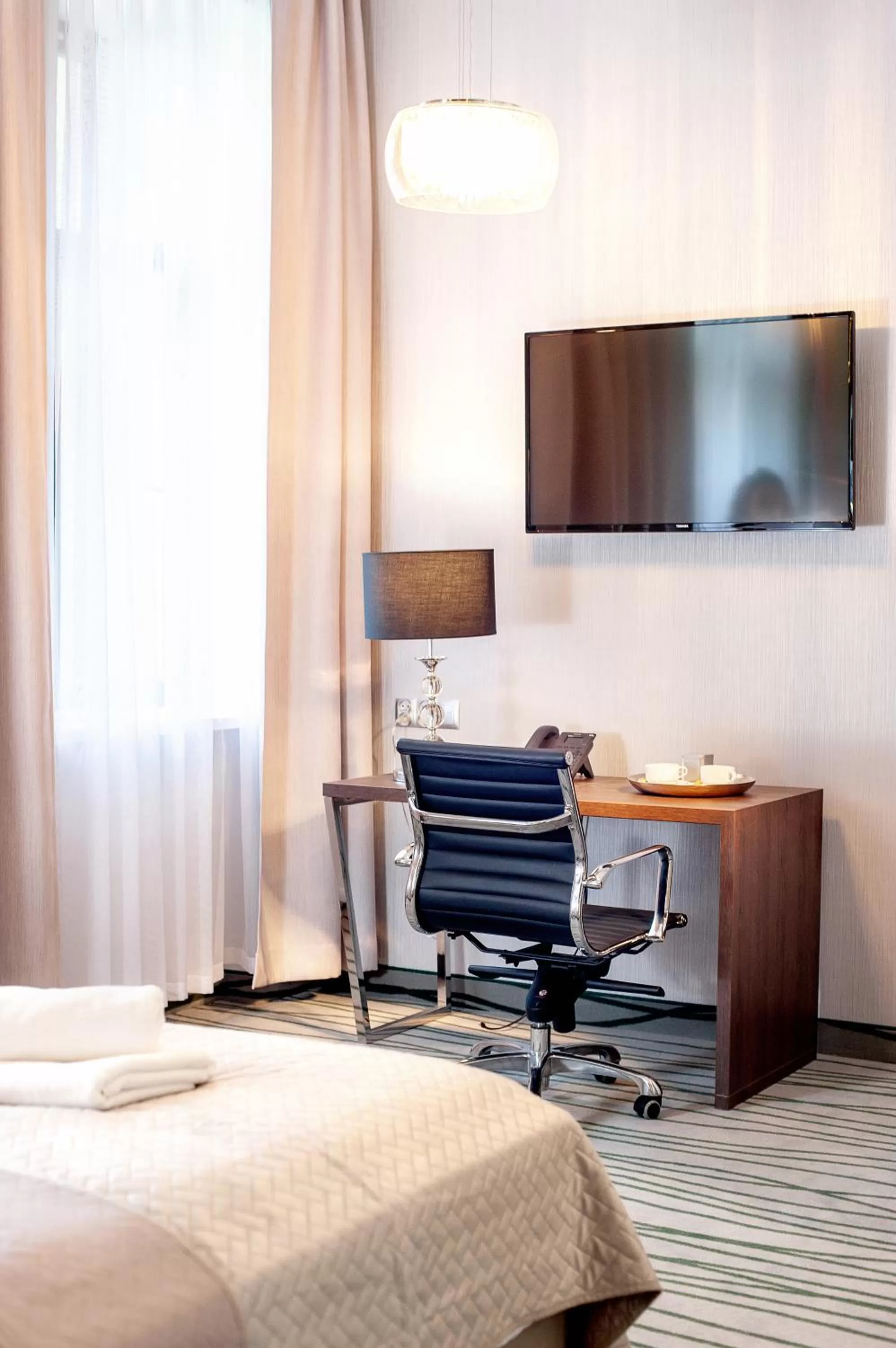 TV and multimedia, Bed in Plaza Boutique Hotel